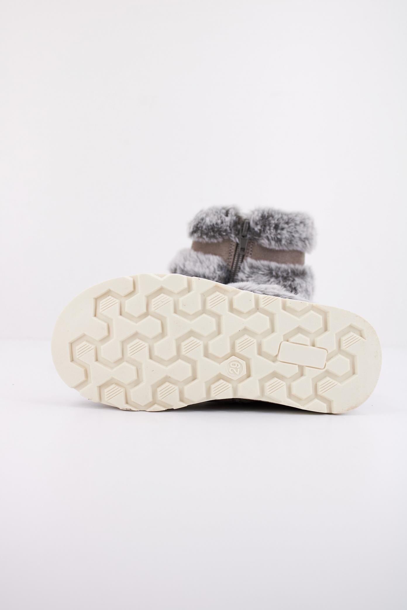 CHICCO FELINDA en color GRIS (5)