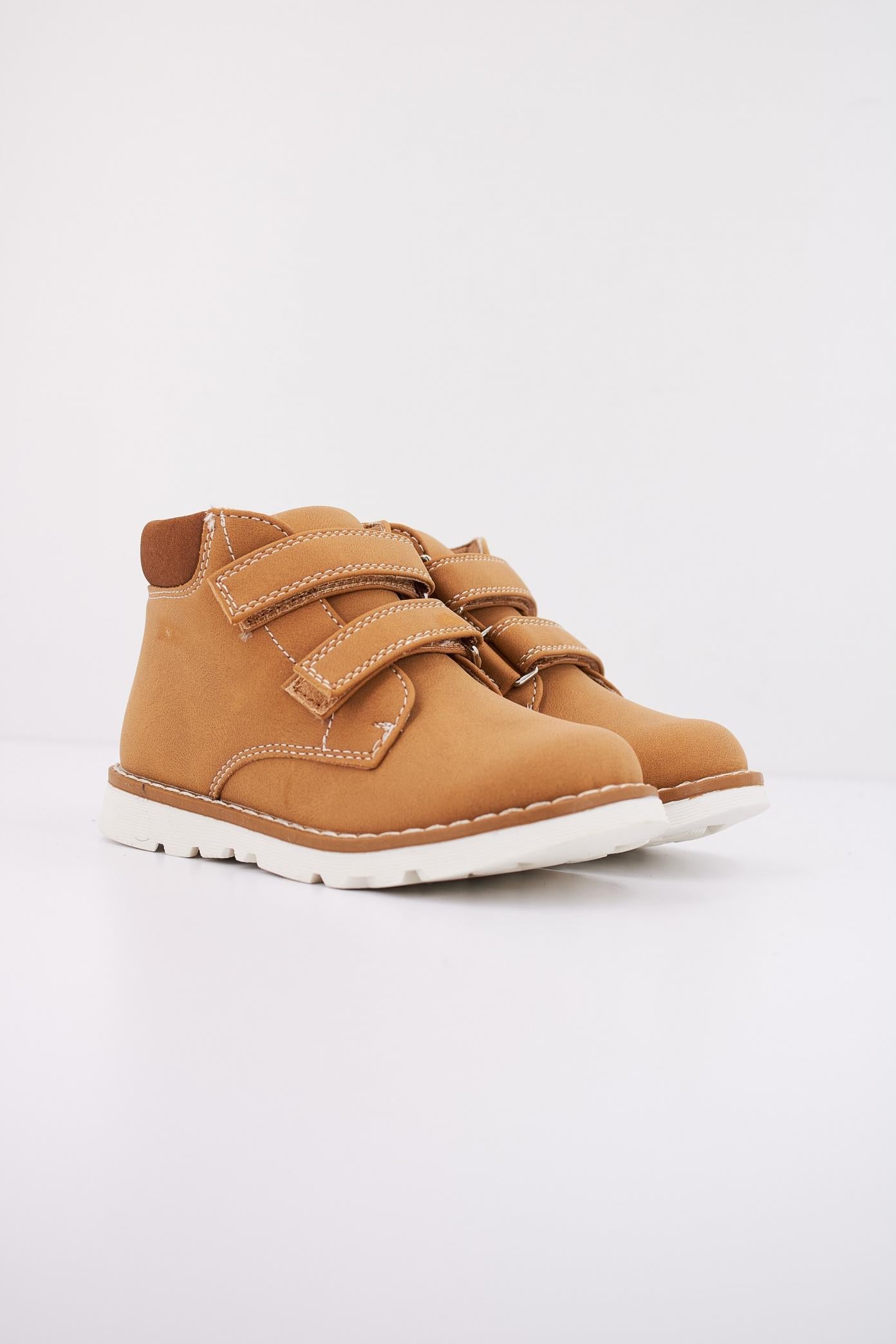 CHICCO FABEL en color MARRON CLARO (2)