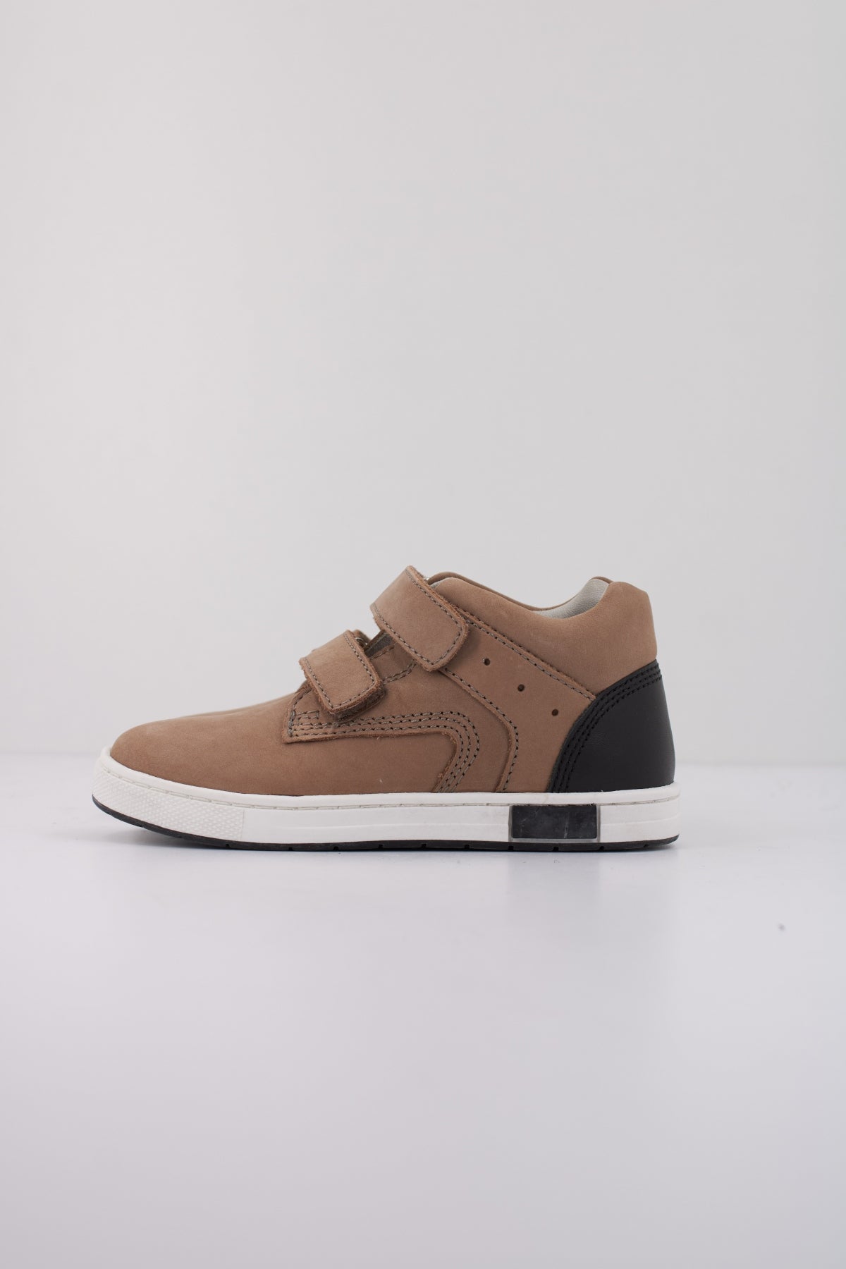 CHICCO CASALE en color MARRON CLARO (1)