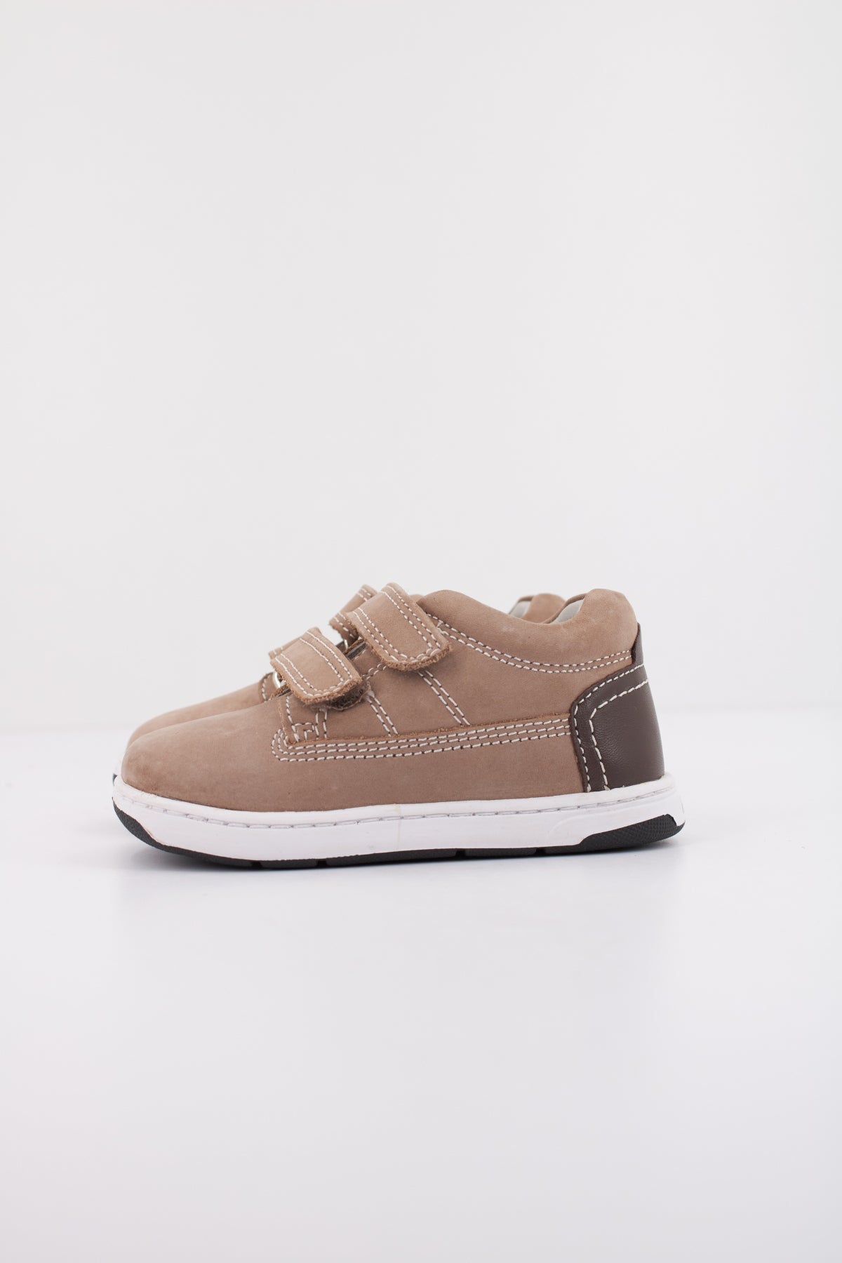 CHICCO GUPPY en color MARRON (1)