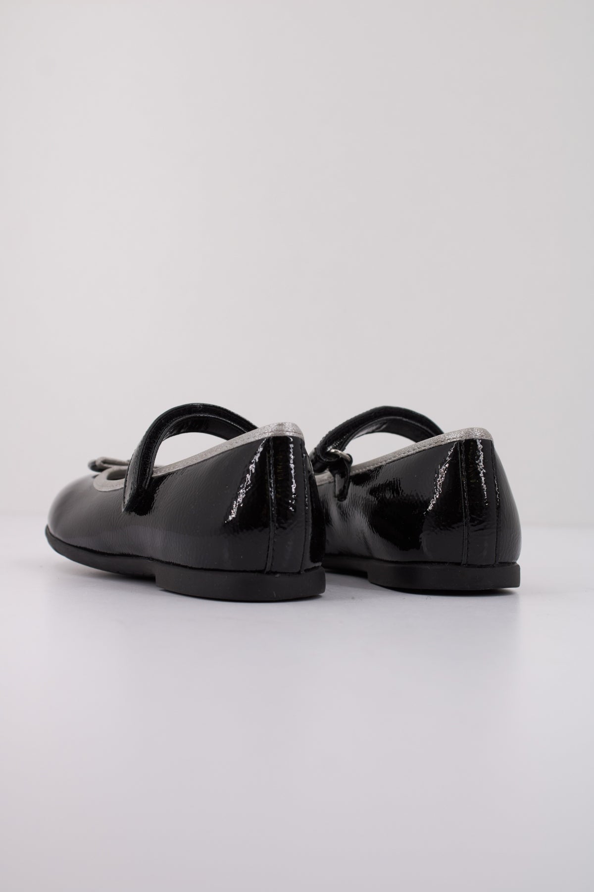 CHICCO CALA en color NEGRO (4)