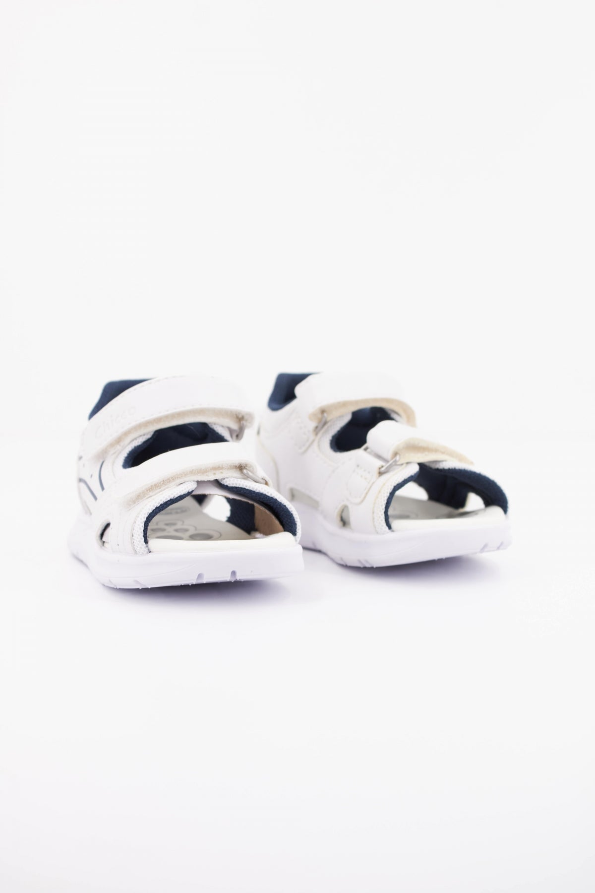 CHICCO GESTER en color BLANCO (2)