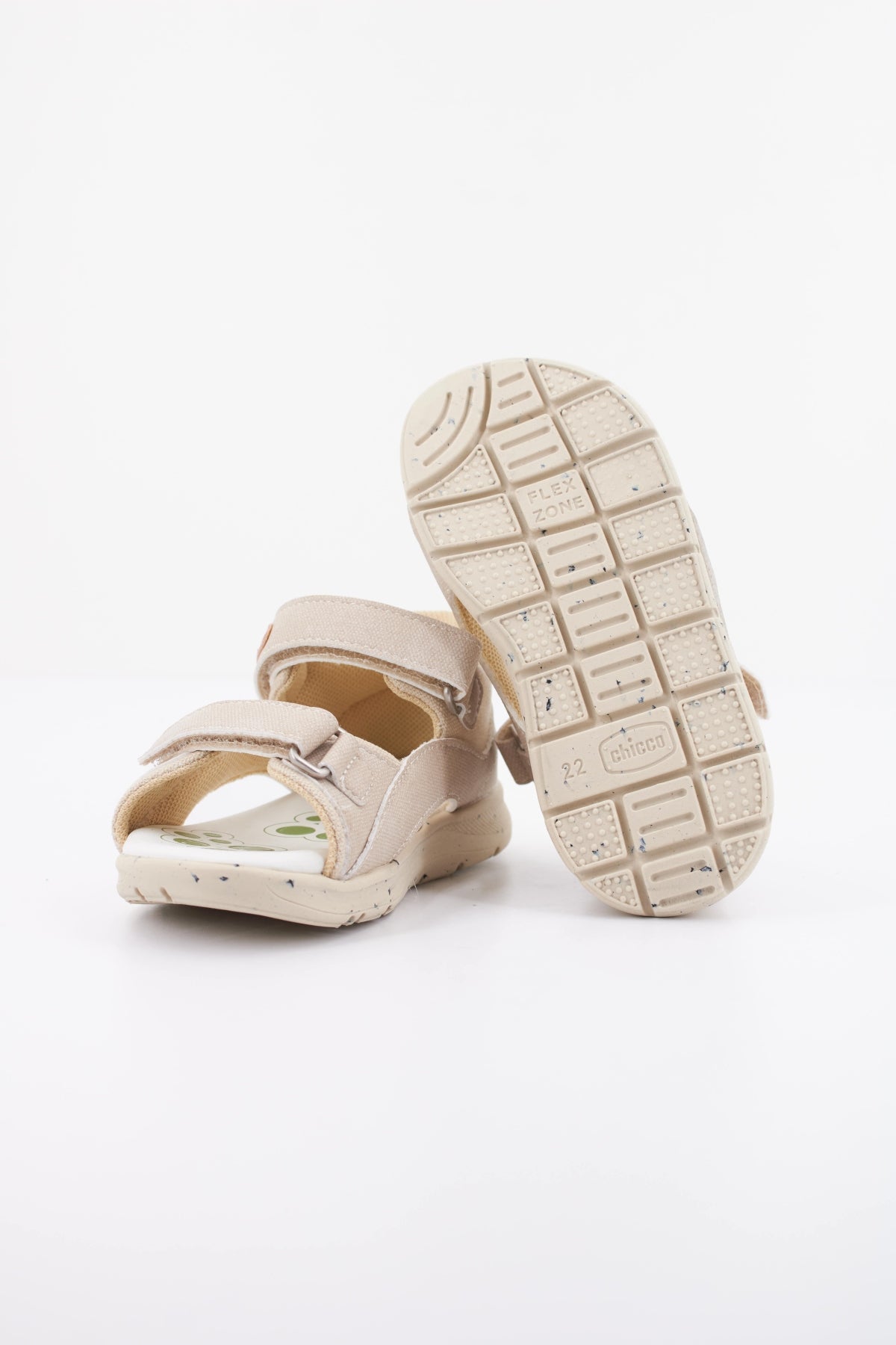 CHICCO SANDALIA GRANT en color MARRON CLARO (5)