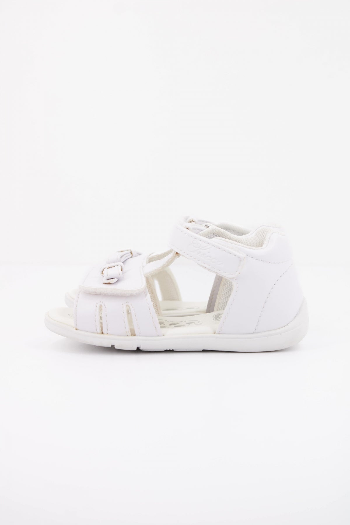 CHICCO GUYA en color BLANCO (1)