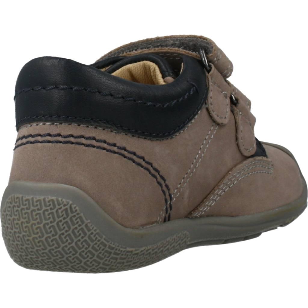 CHICCO GREGORINO en color MARRON CLARO (3)