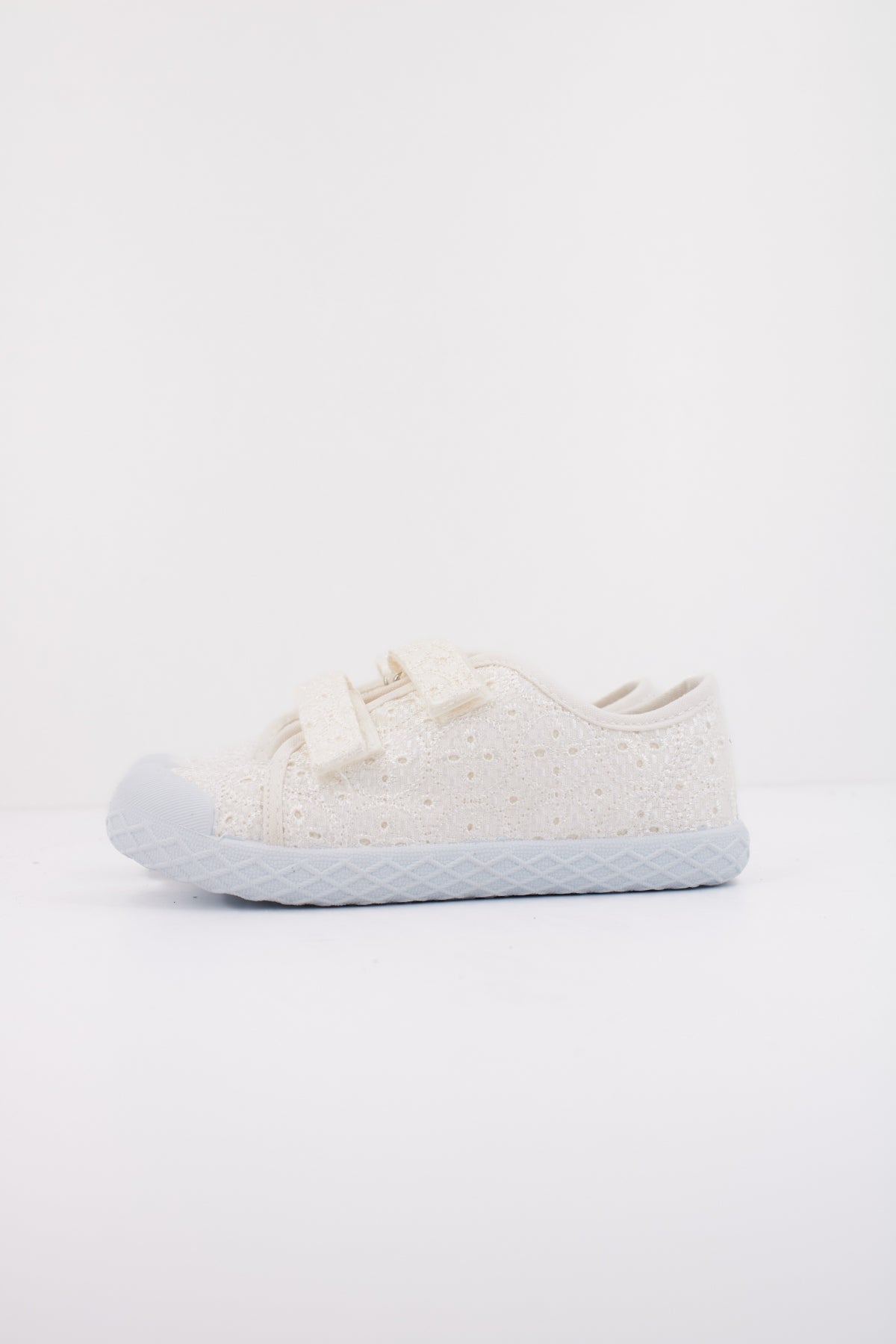 CHICCO CAMBRIDGE en color BLANCO (1)