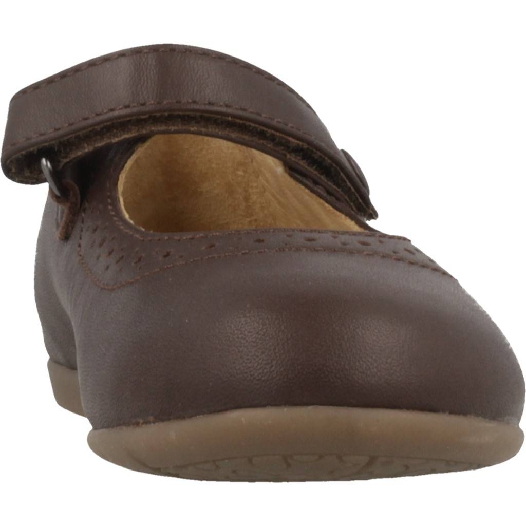 CHICCO CASTY en color MARRON (6)