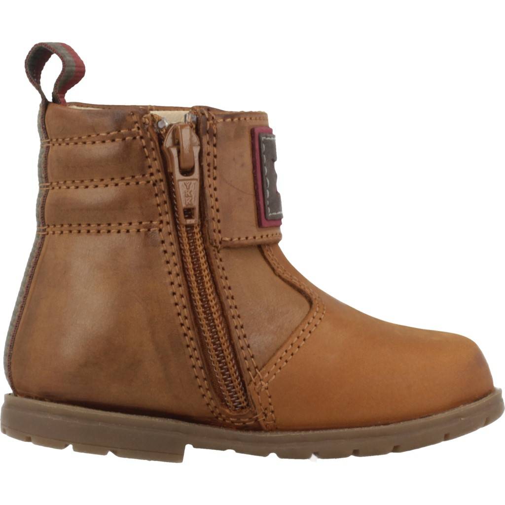 CHICCO GINKO en color MARRON (4)