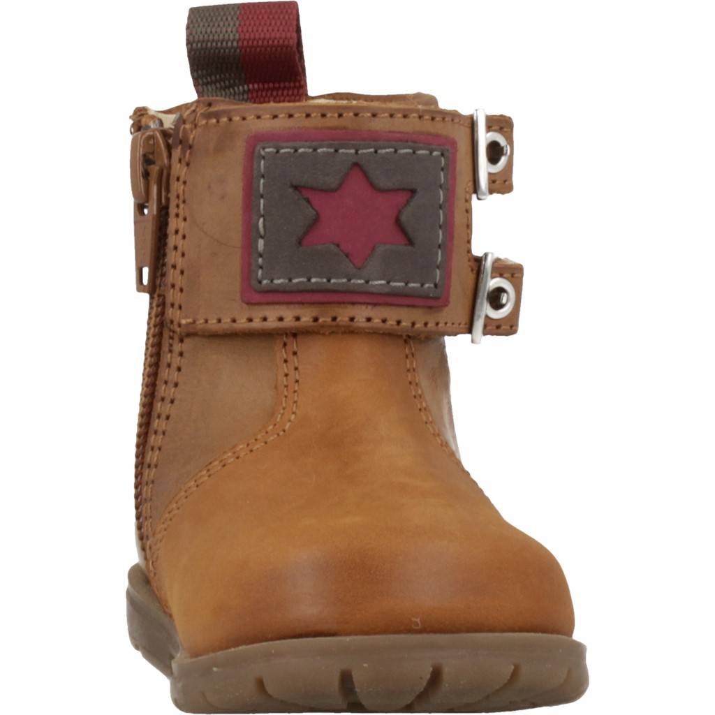 CHICCO GINKO en color MARRON (6)