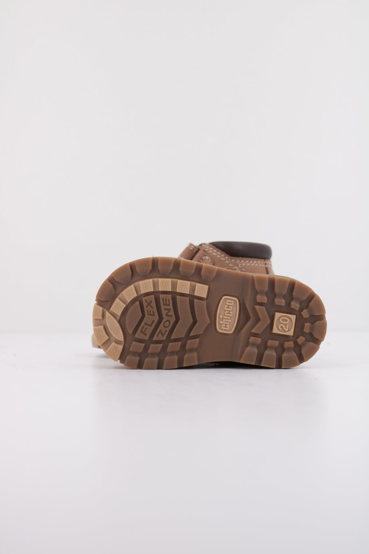 CHICCO CENTUR en color MARRON CLARO (5)
