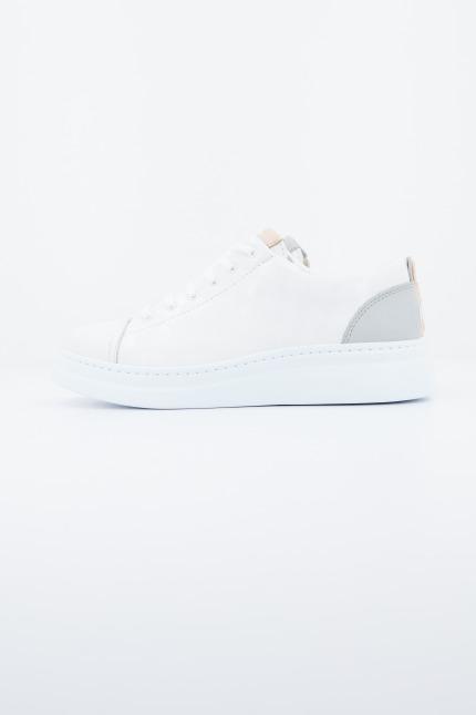 CAMPER TWS en color BLANCO (4)