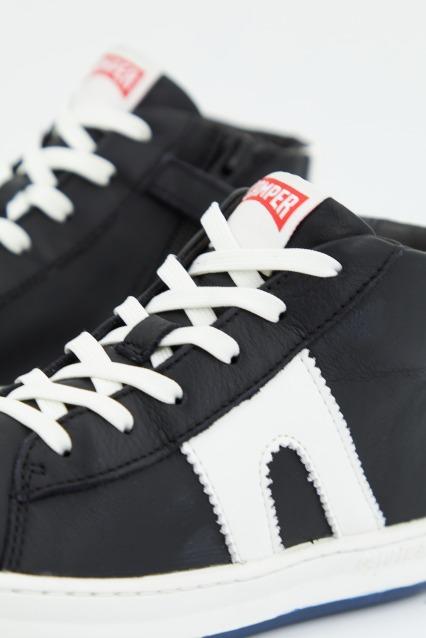 CAMPER RUNNER HOUSTON en color NEGRO (4)