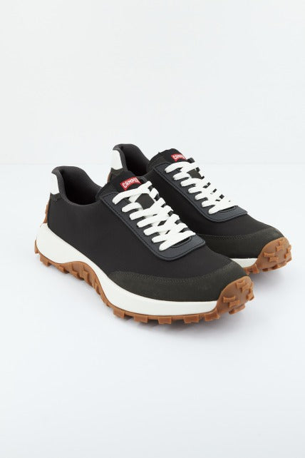CAMPER DTRAIL HOUST en color NEGRO (1)