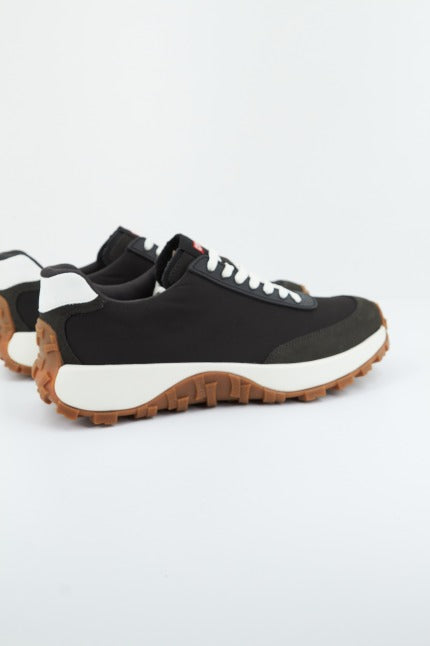 CAMPER DTRAIL HOUST en color NEGRO (2)
