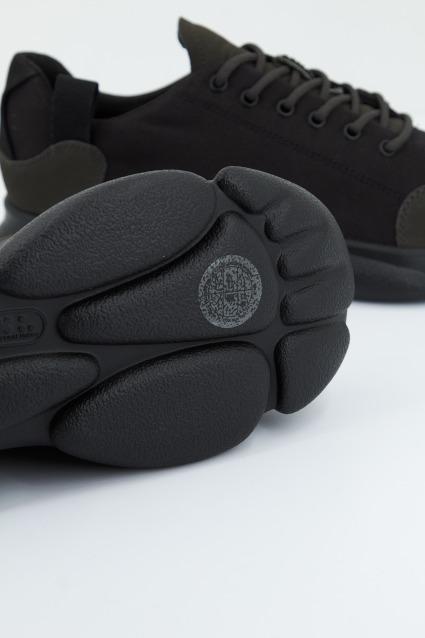 CAMPER KARST BIO en color NEGRO (4)