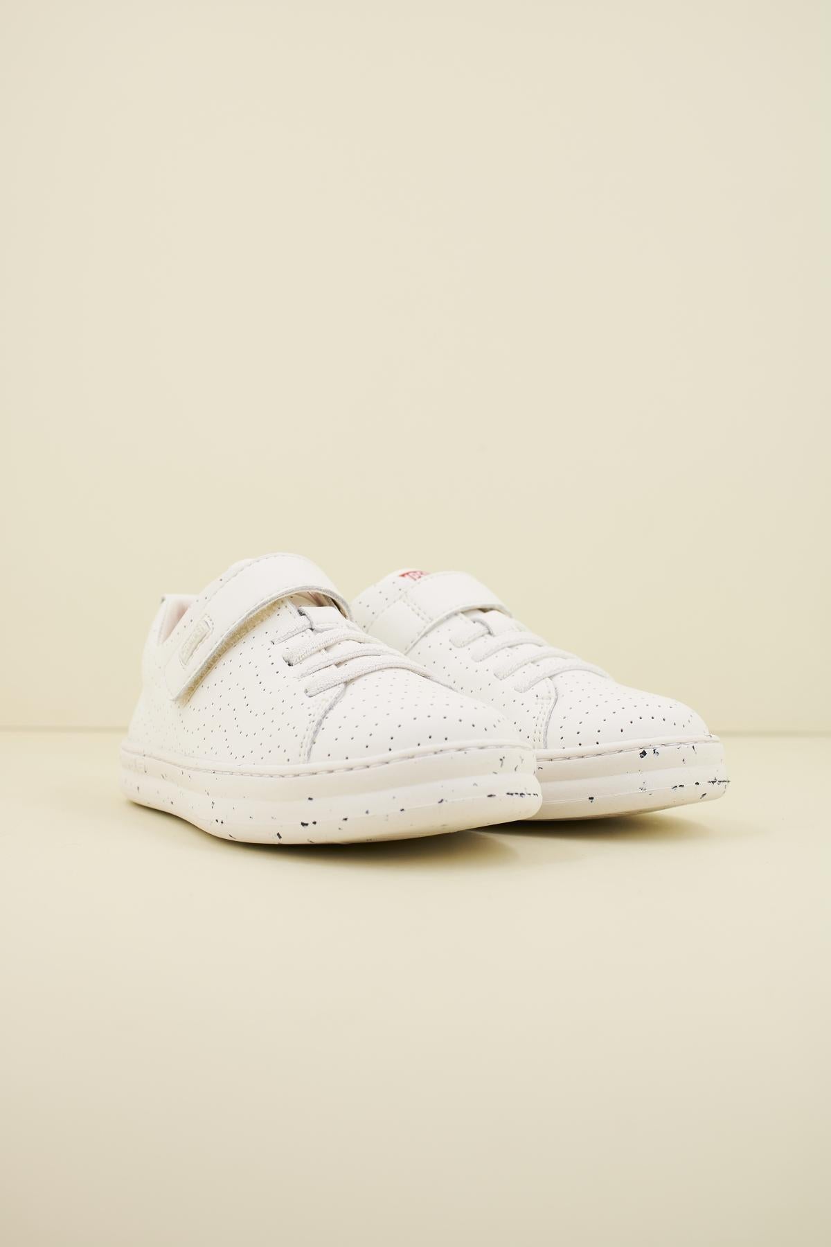 CAMPER RUNNER FOUR KIDS en color BLANCO (2)