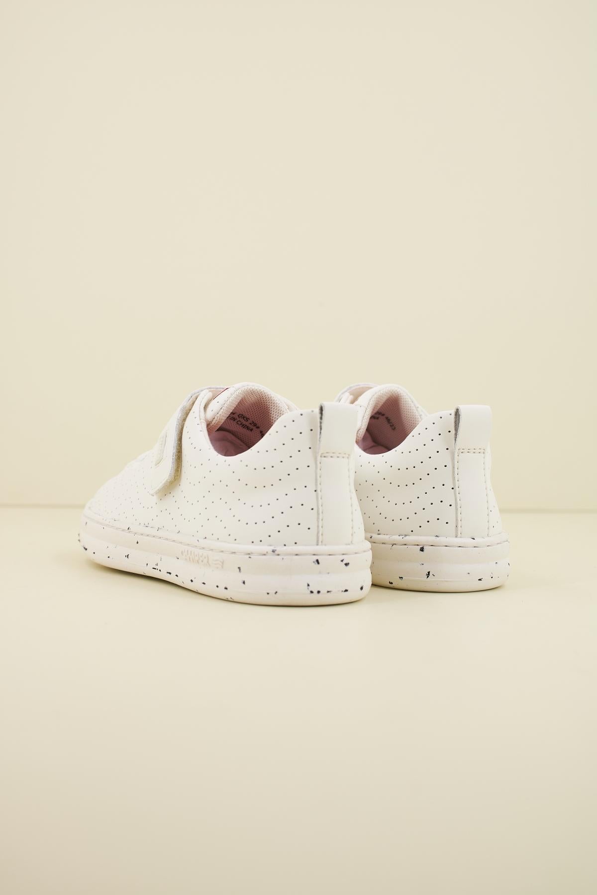 CAMPER RUNNER FOUR KIDS en color BLANCO (3)