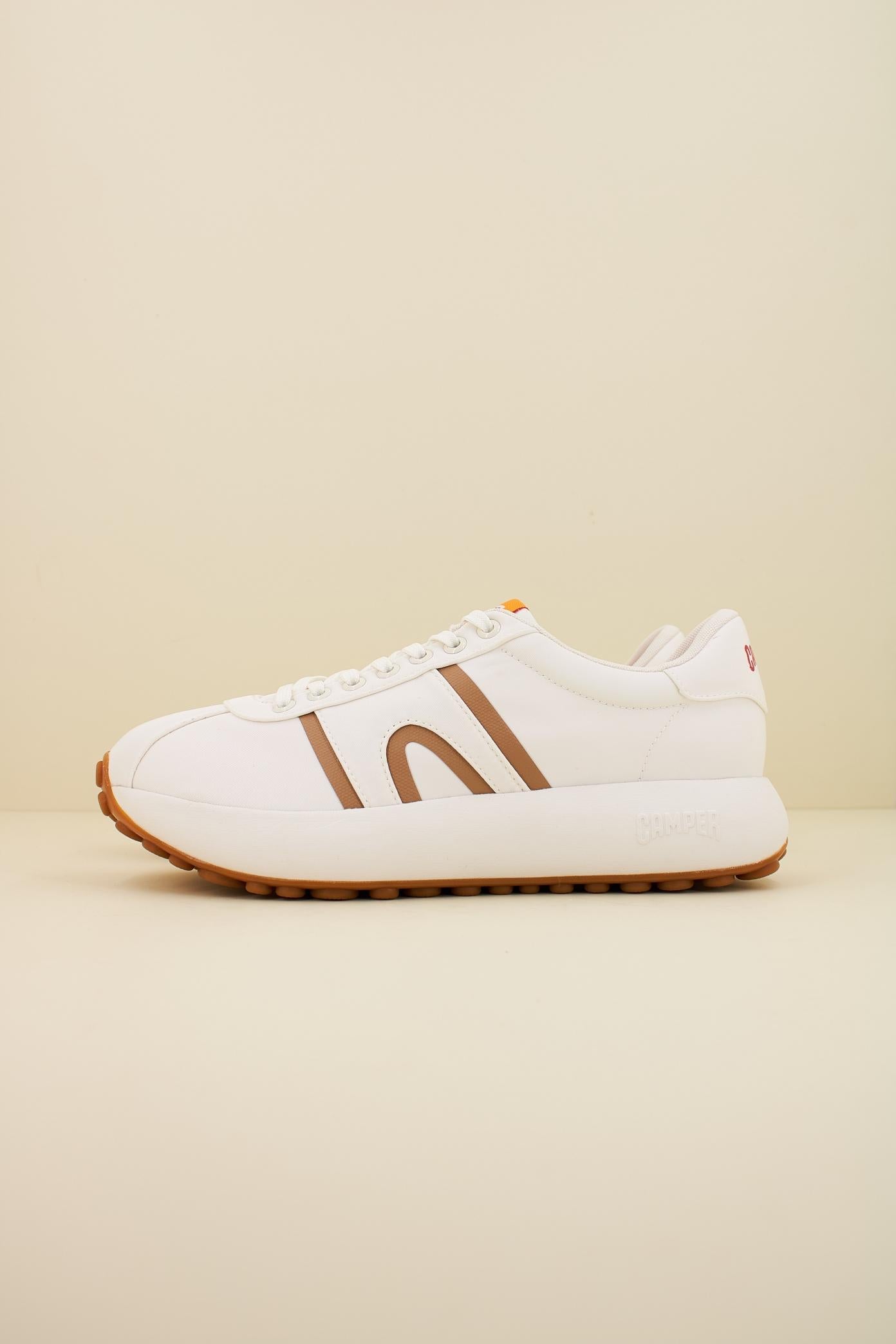 CAMPER VEGA HOUSTON,FILM CRATE en color BLANCO (1)