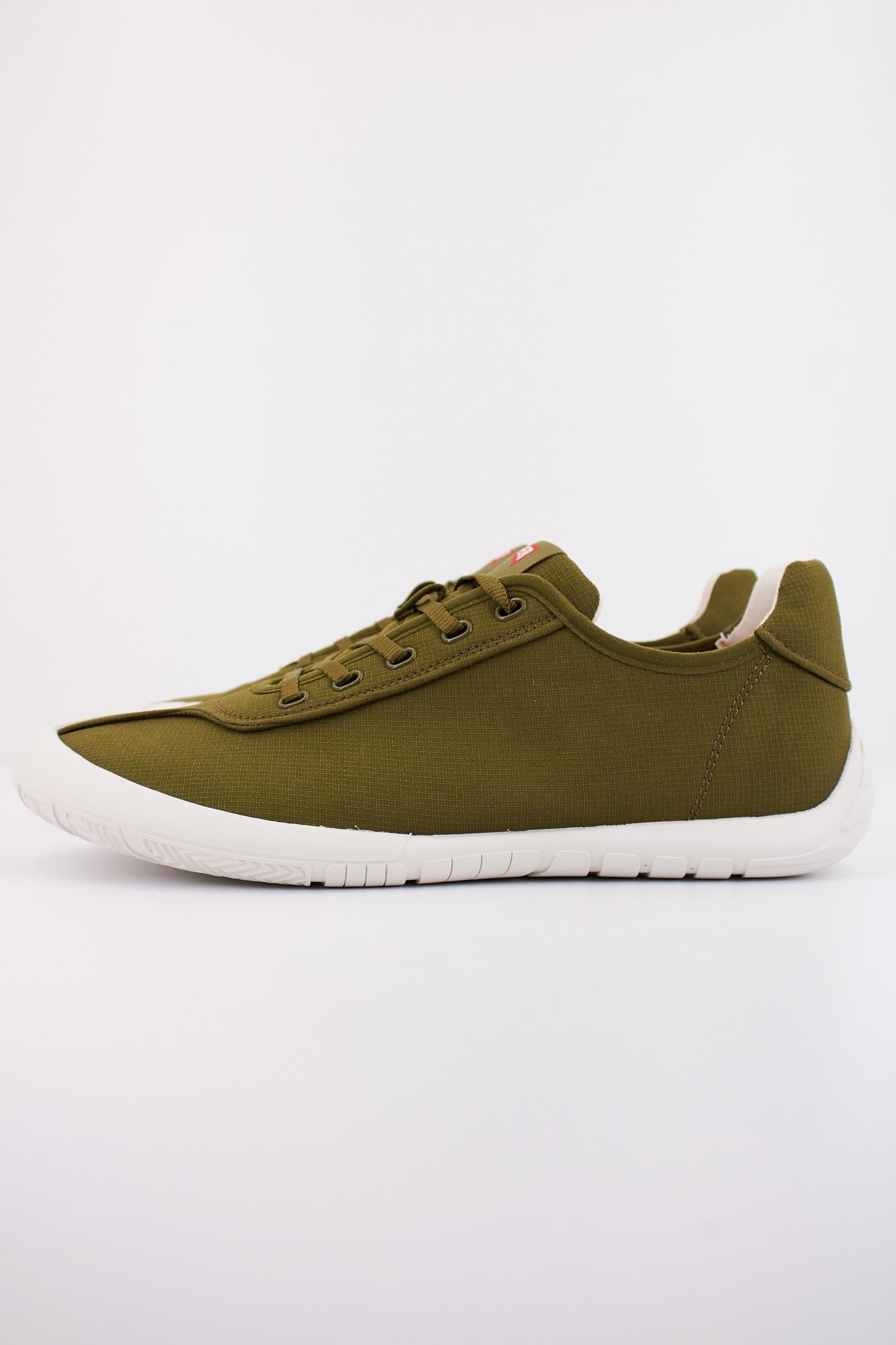 CAMPER CAMISOLE JASPER en color VERDE (1)