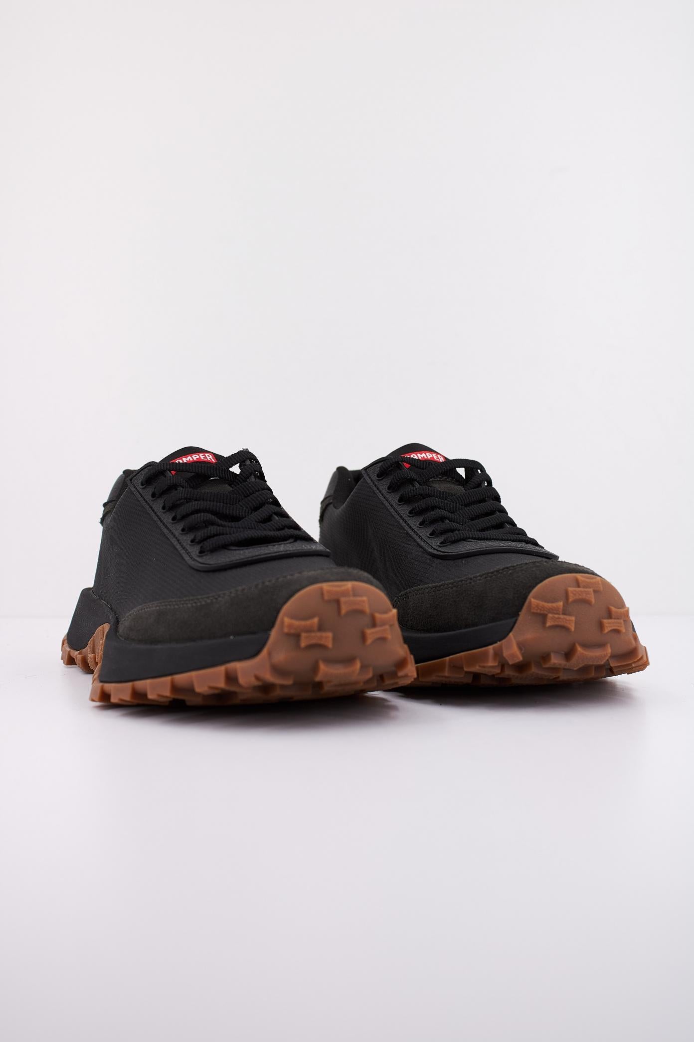 CAMPER DRIFT TRAIL en color NEGRO (2)