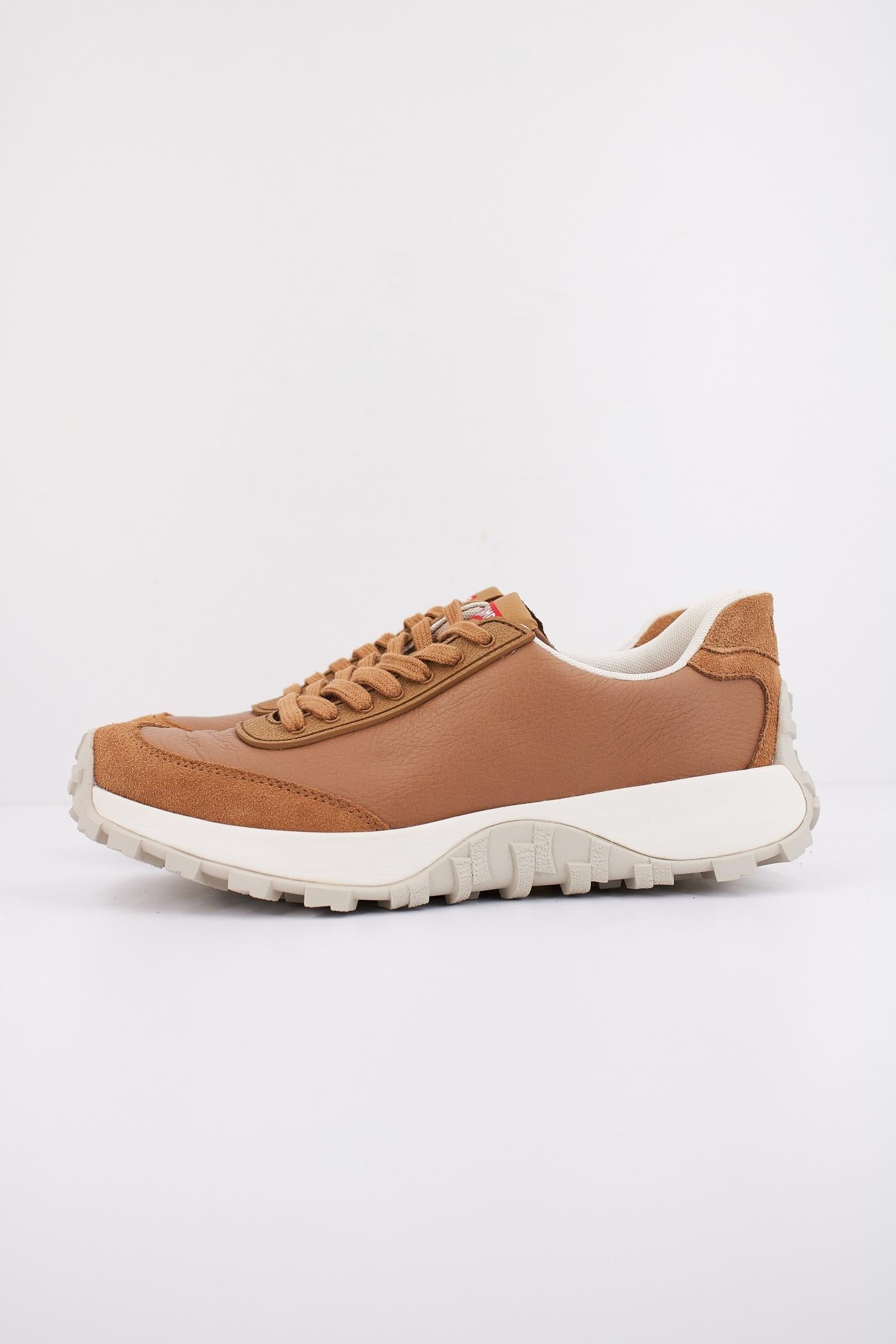 CAMPER DRIFT TRAIL en color MARRON CLARO (1)