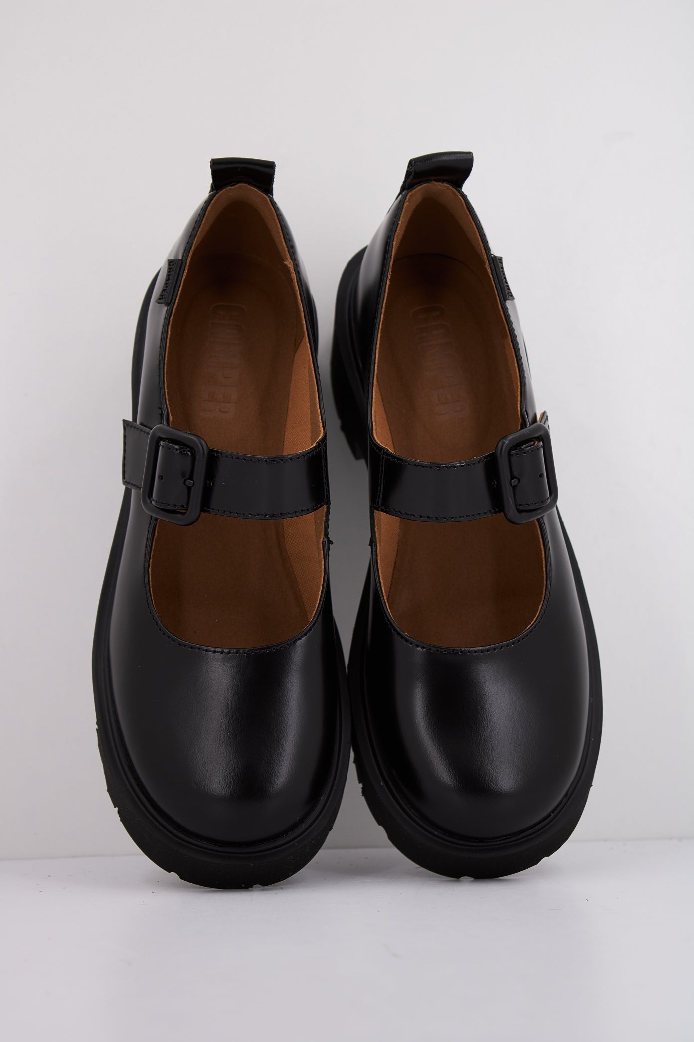 CAMPER MILAH en color NEGRO (3)