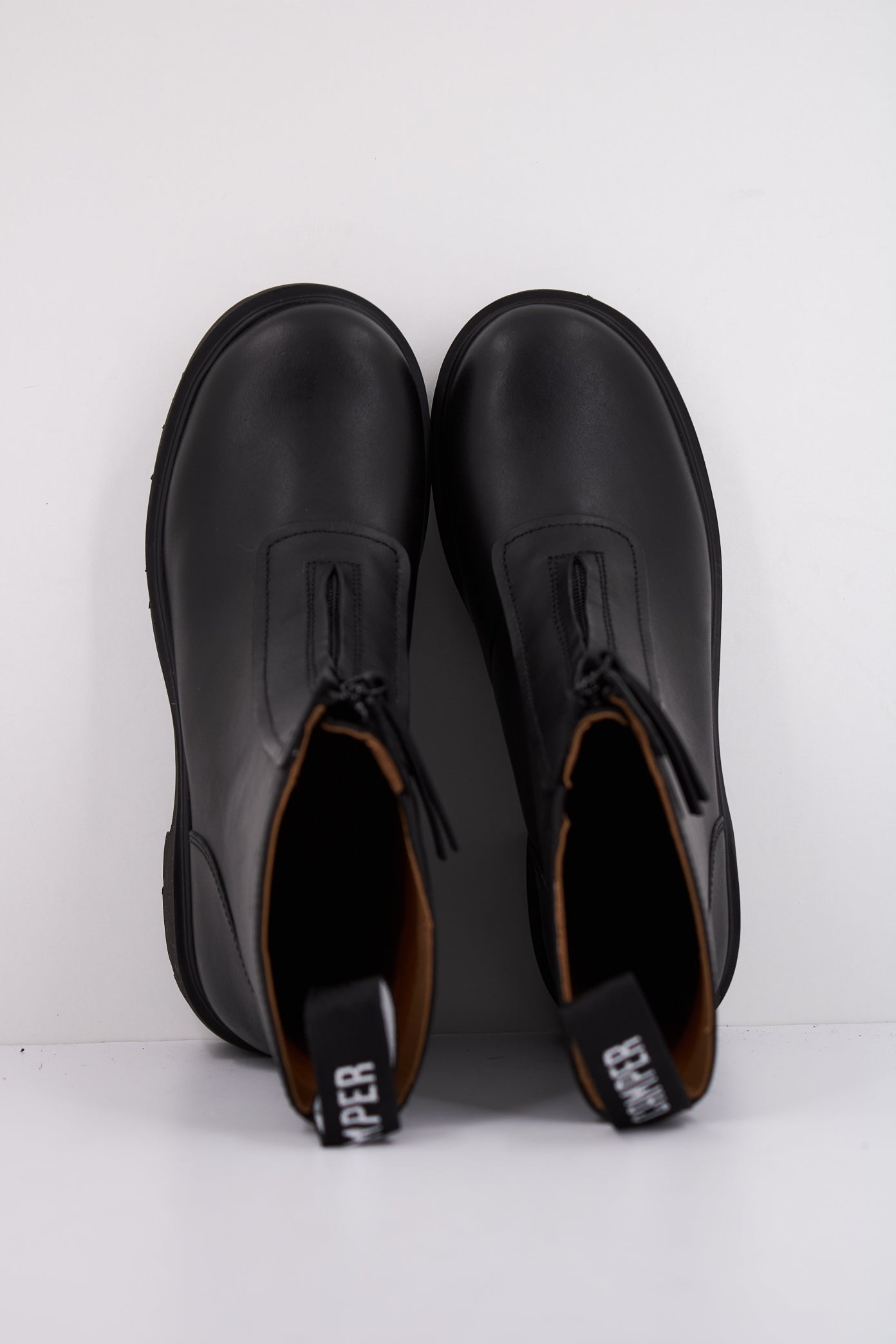 CAMPER MILAH en color NEGRO (3)