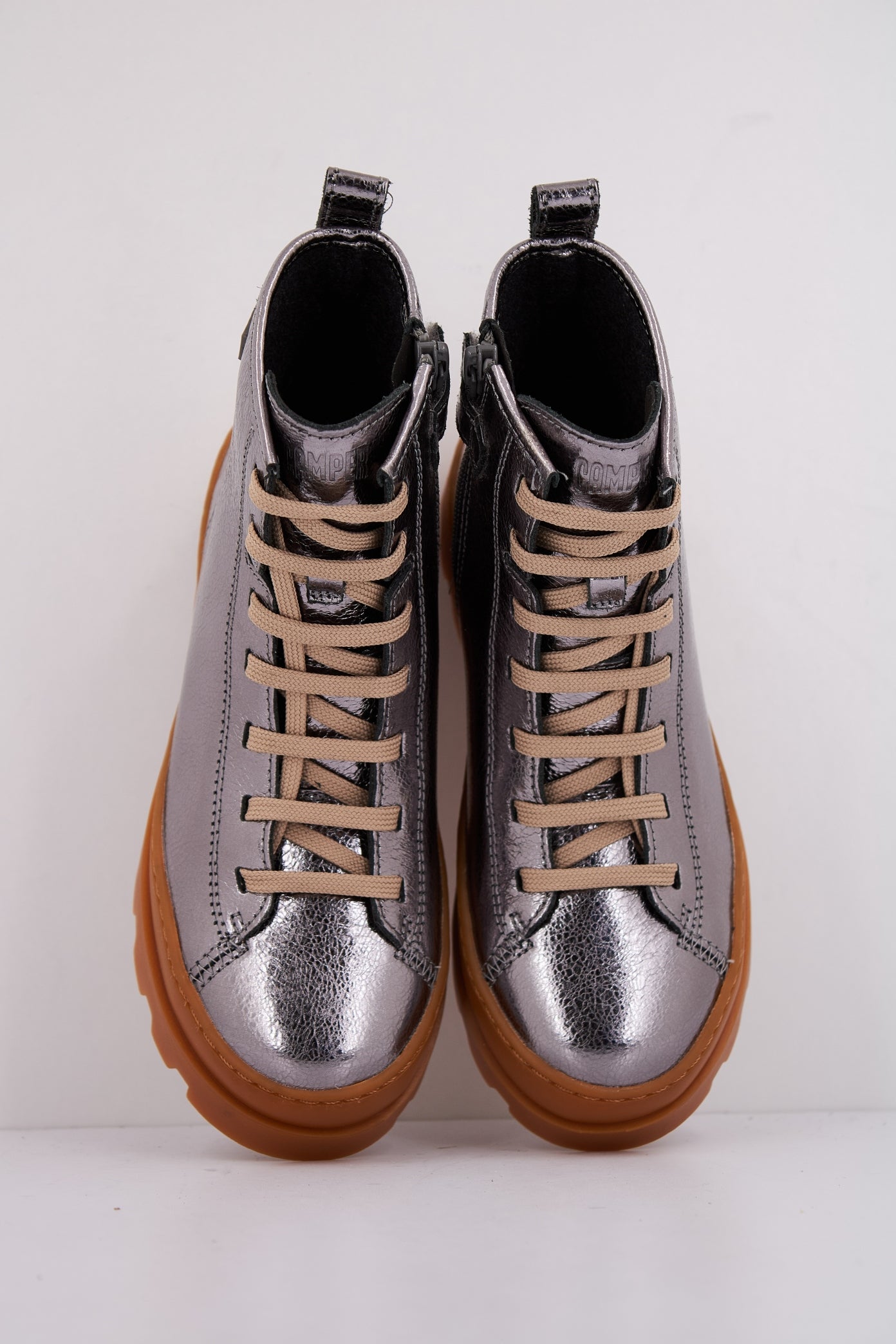 CAMPER BRUTUS en color GRIS (3)