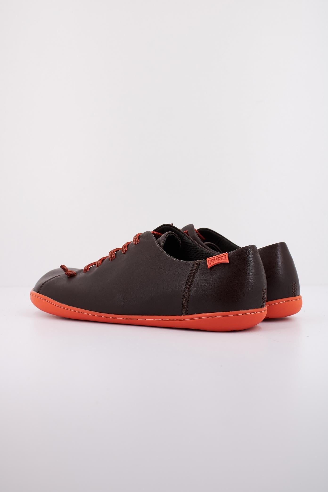 CAMPER PEU CAMI en color MARRON (4)