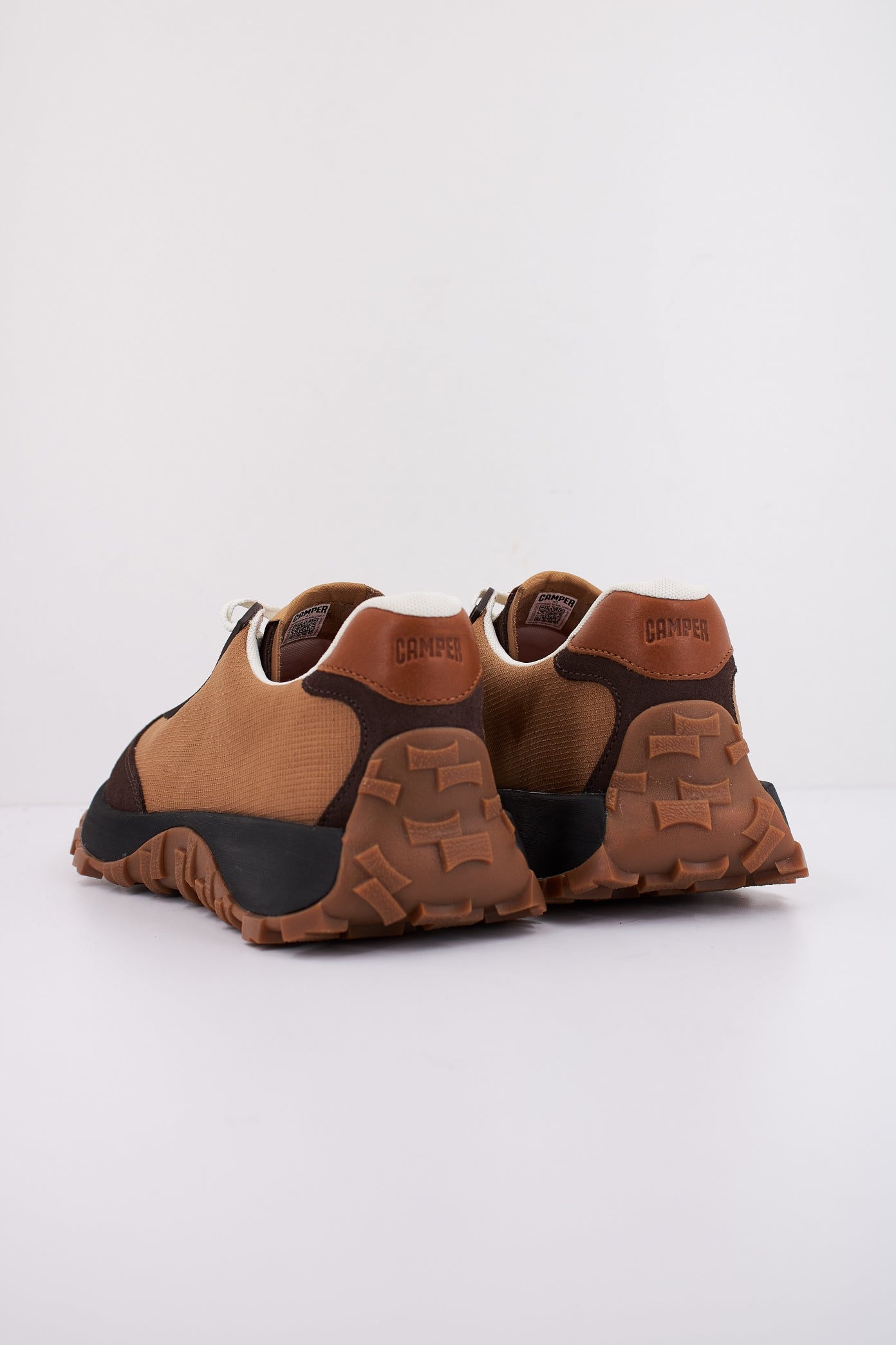 CAMPER DRIFT TRAIL en color MARRON (4)
