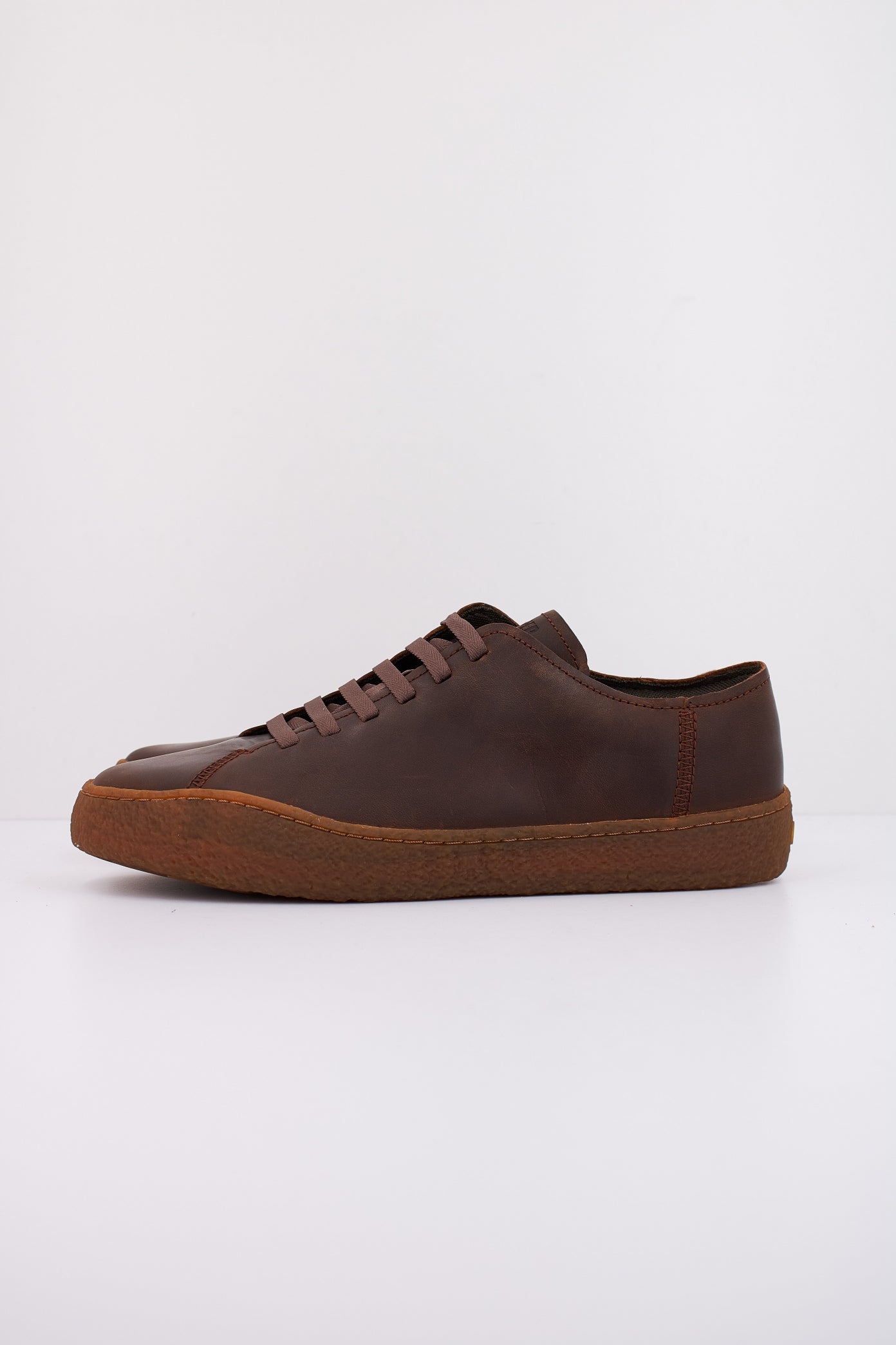 CAMPER PEU TERRENO en color MARRON (1)