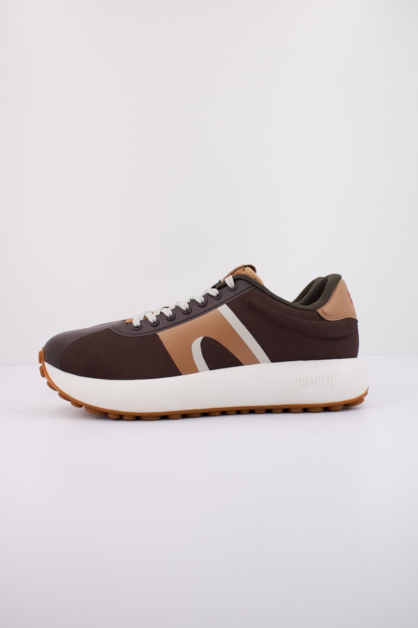 CAMPER PELOTAS ATHENS en color MARRON (1)