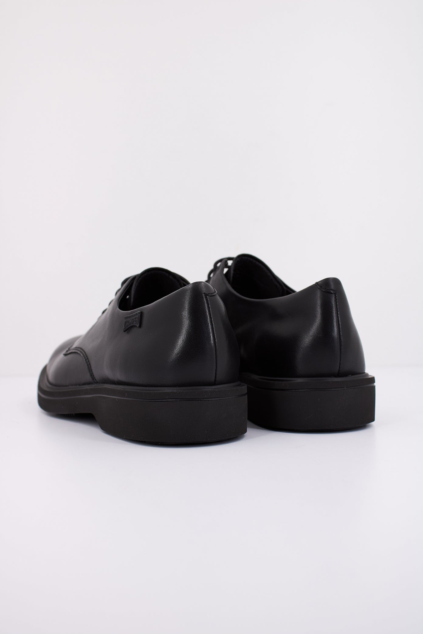 CAMPER NORMAN en color NEGRO (4)