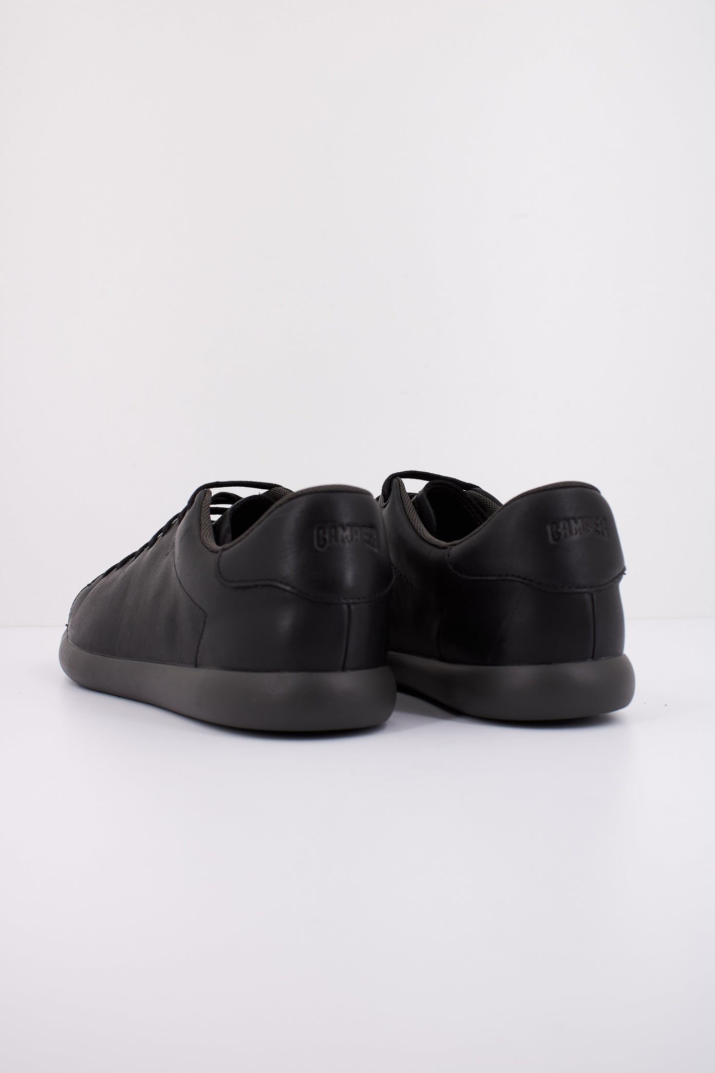 CAMPER PELOTAS SOLLER en color NEGRO (4)