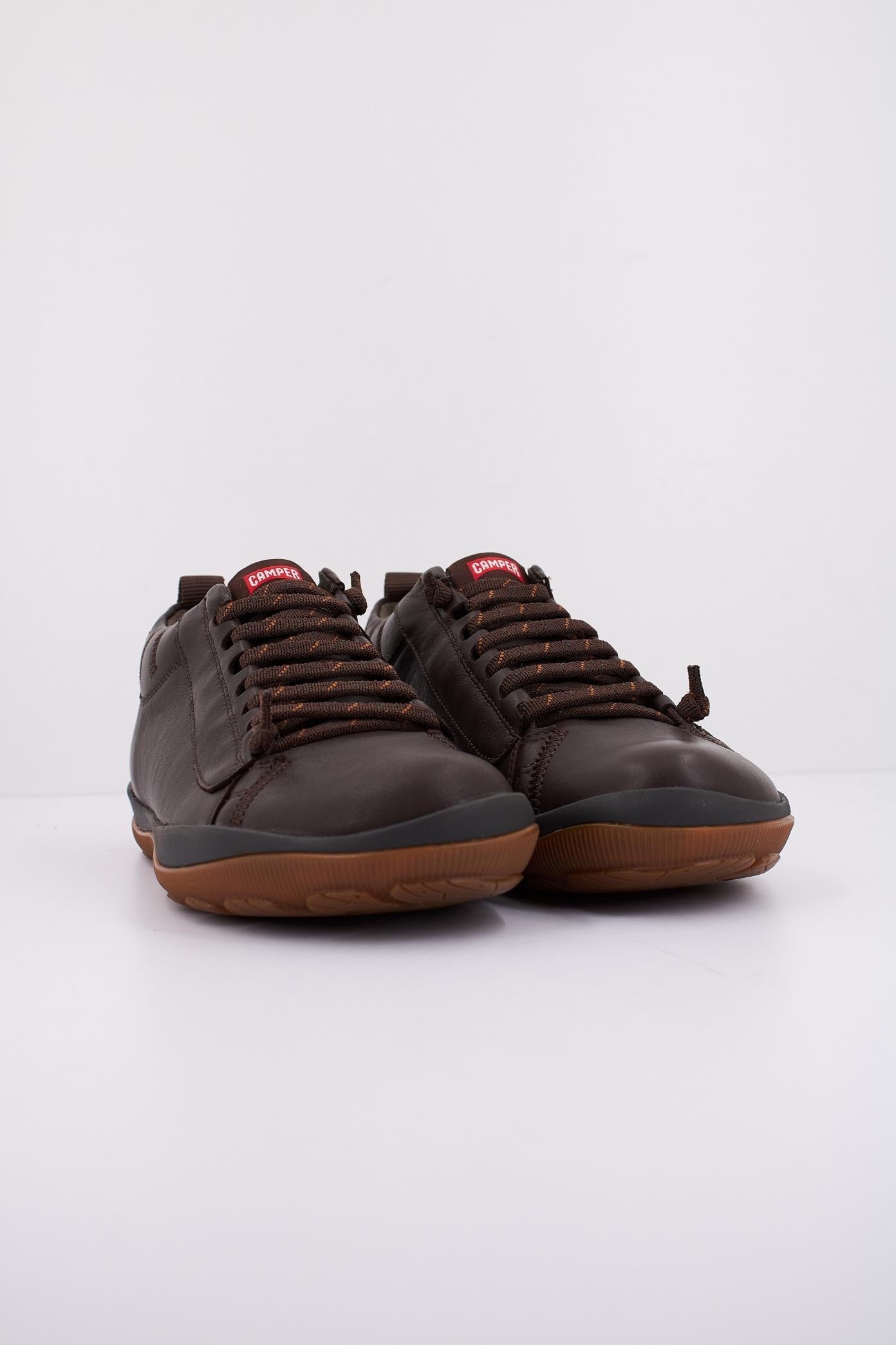 CAMPER PEU PISTA GM en color MARRON (2)