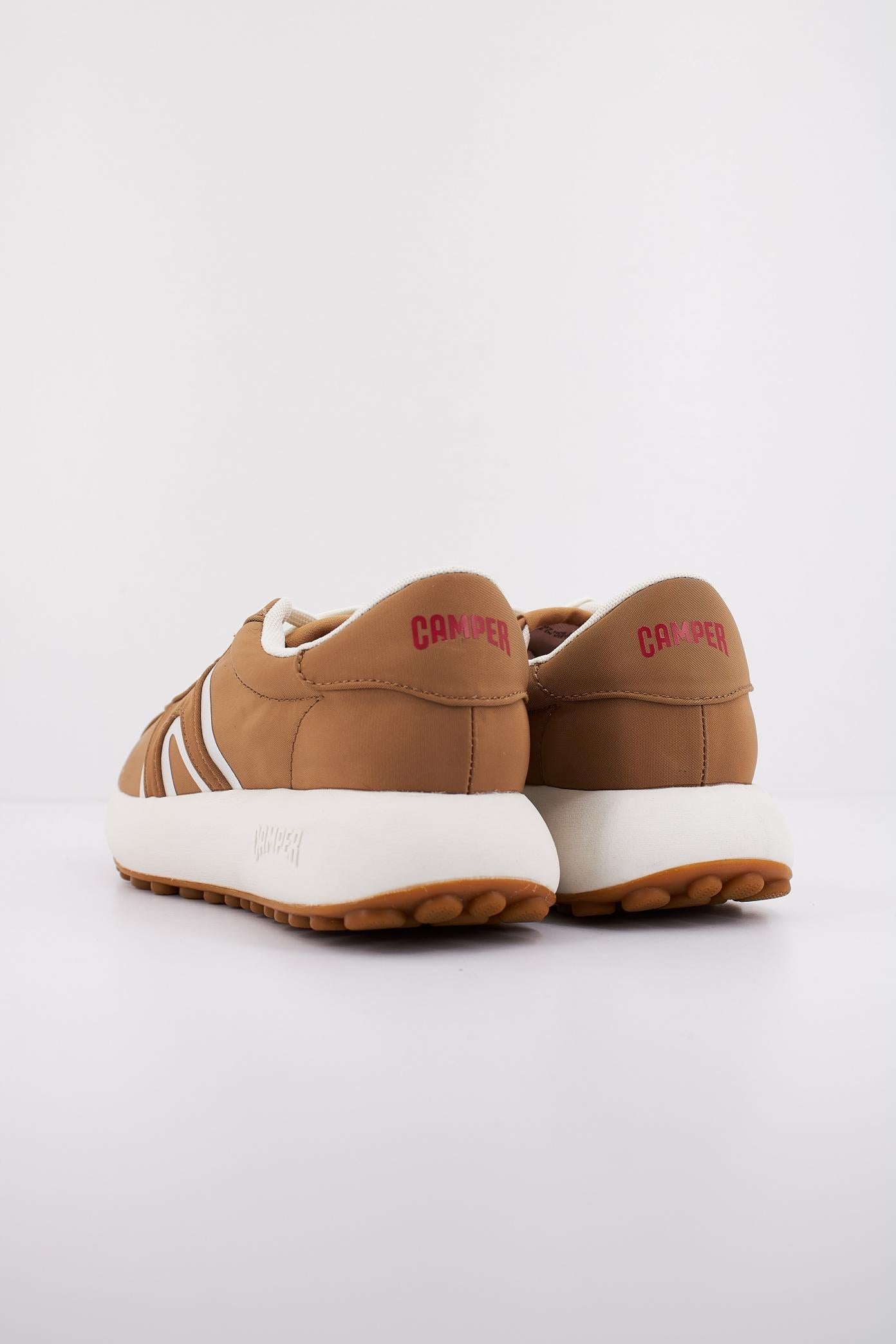 CAMPER PELOTAS ATHENS en color MARRON CLARO (4)
