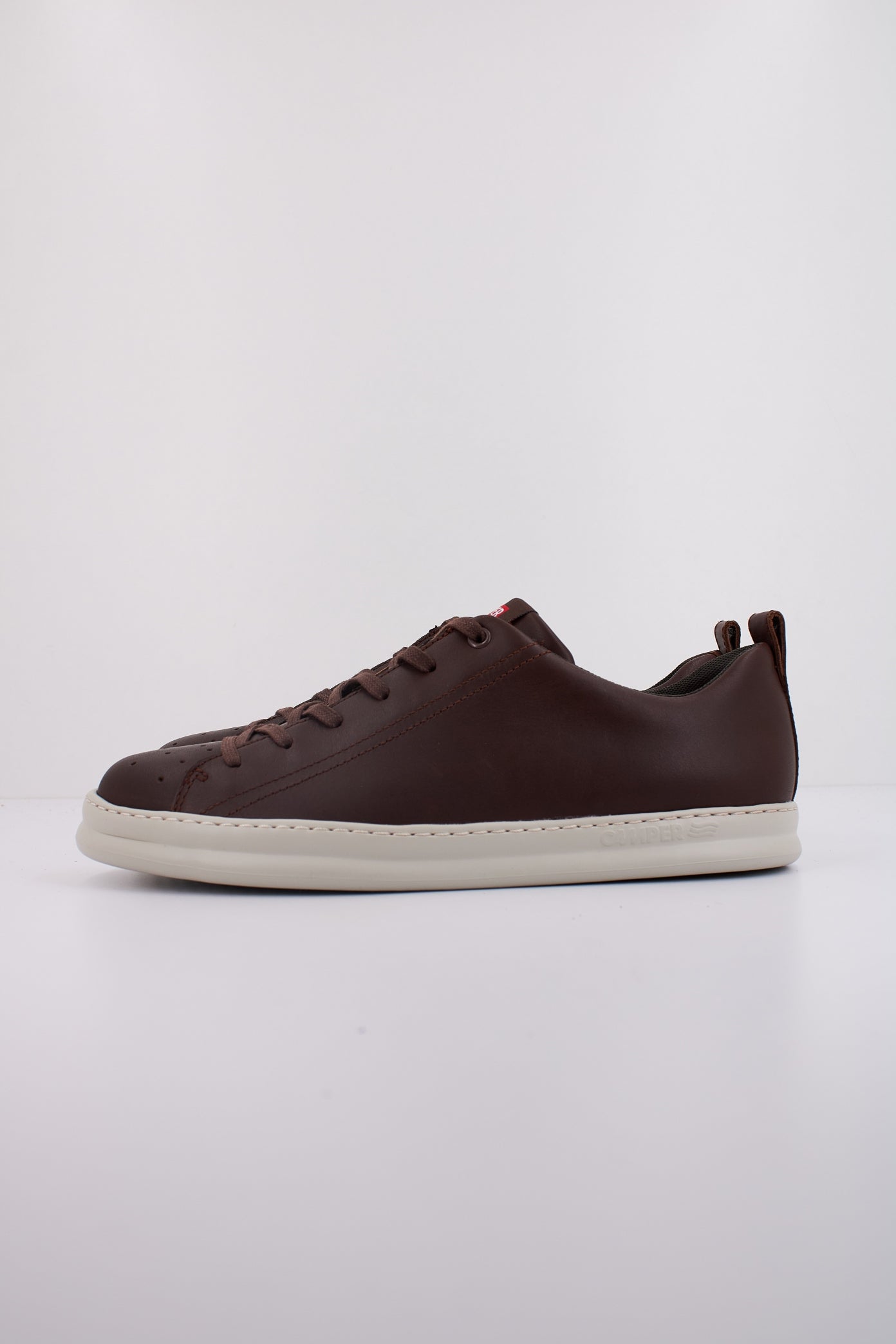 CAMPER RUNNER FOUR en color MARRON (1)