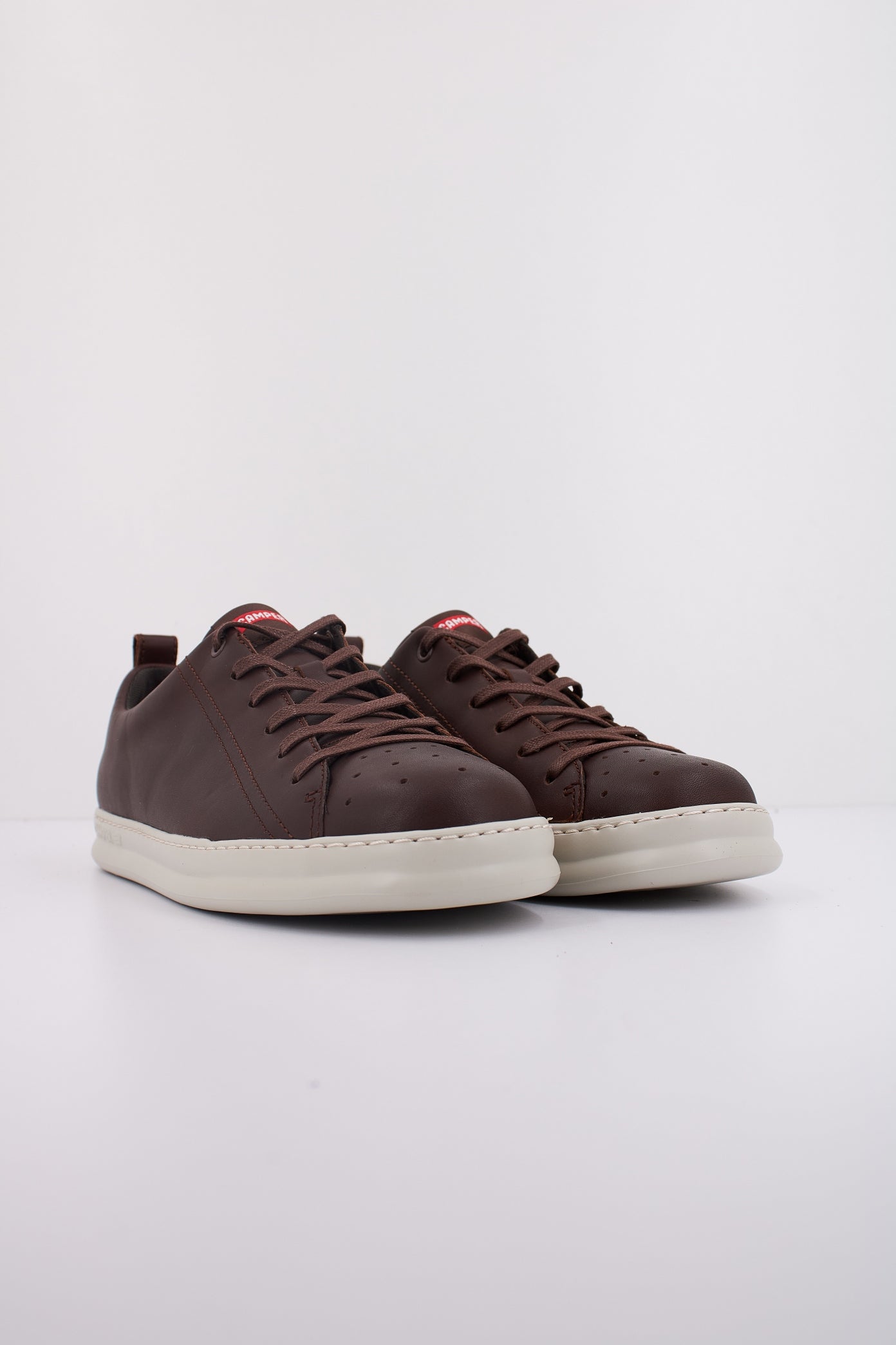 CAMPER RUNNER FOUR en color MARRON (2)