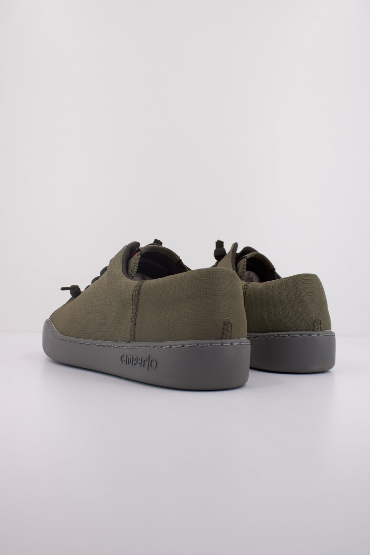 CAMPER PEU TOURING en color VERDE (4)
