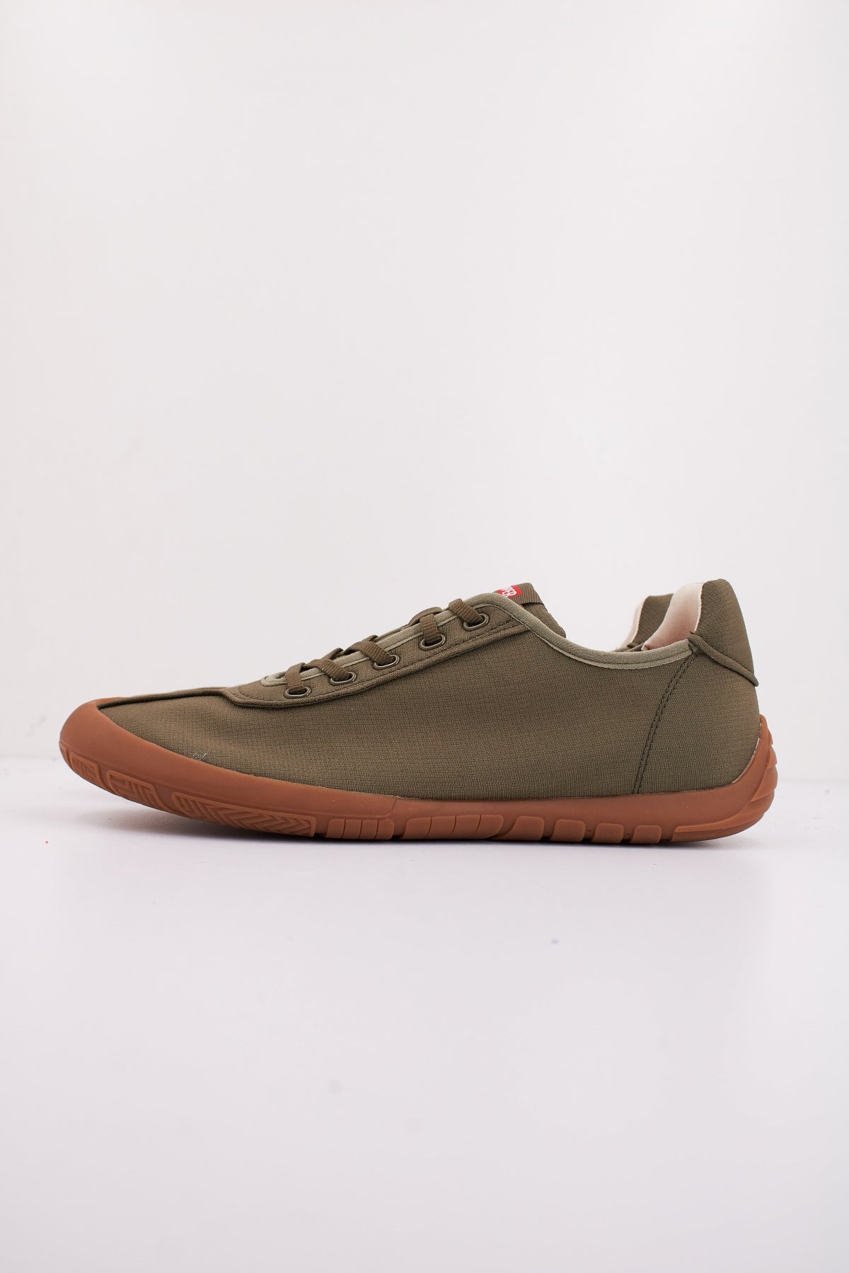 CAMPER PEU PATH en color VERDE (1)
