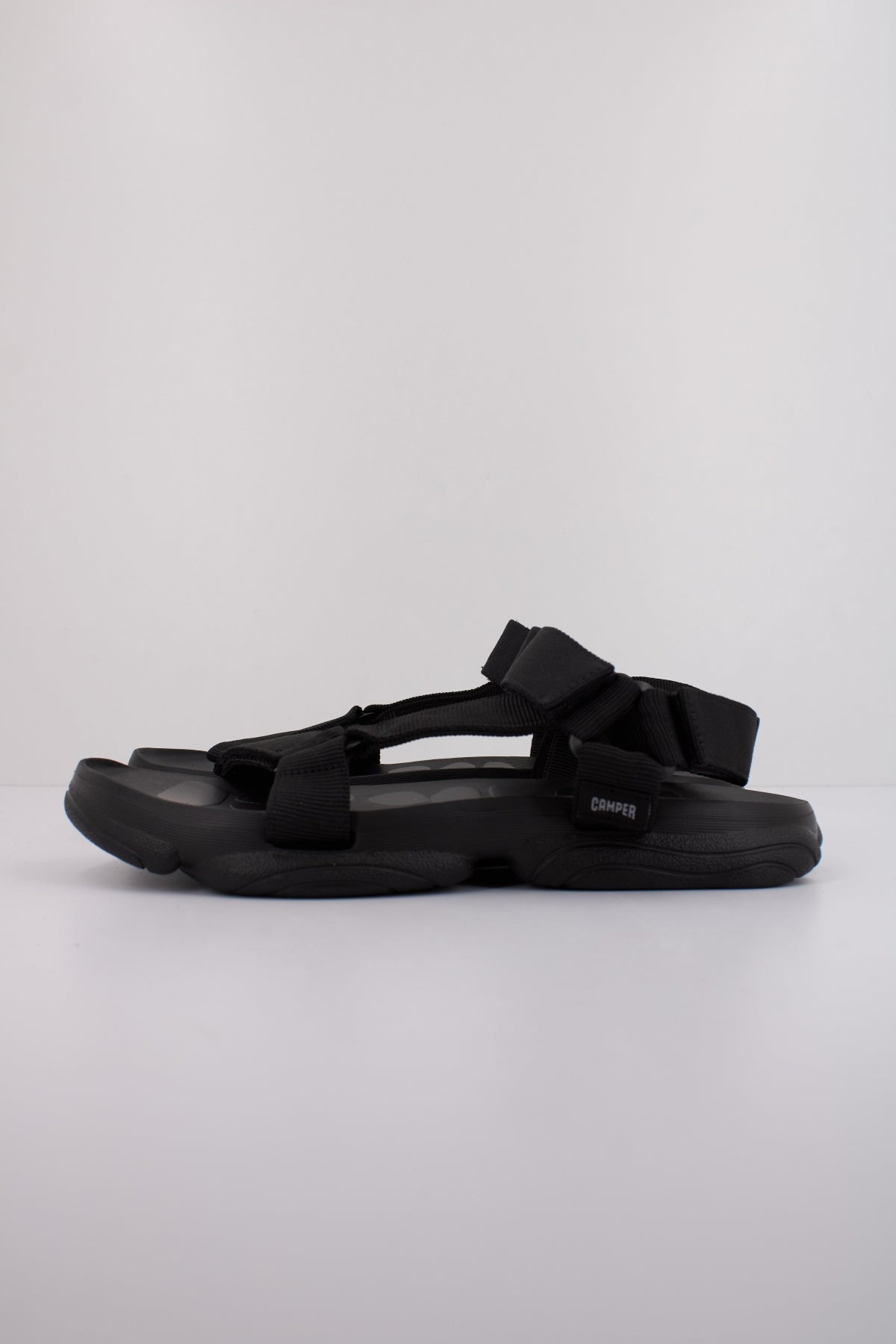CAMPER KARST SANDAL en color NEGRO (1)