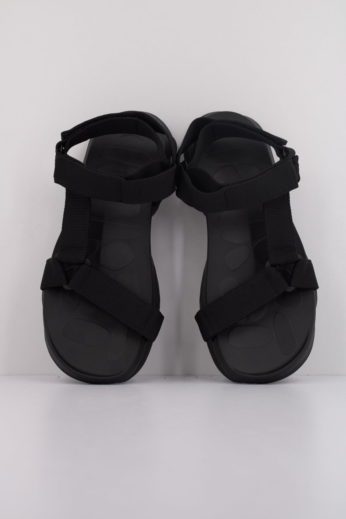 CAMPER KARST SANDAL en color NEGRO (3)