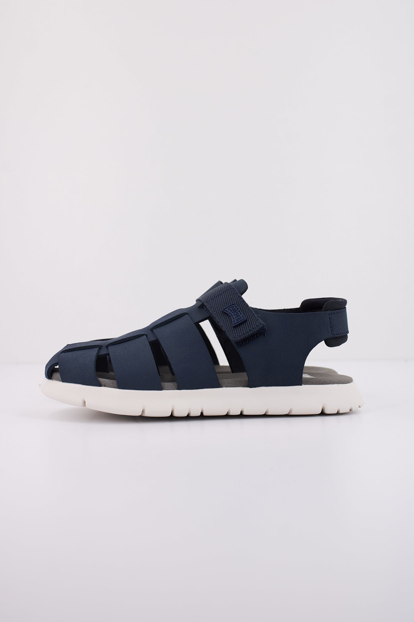 CAMPER ORUGA SANDAL en color AZUL (1)