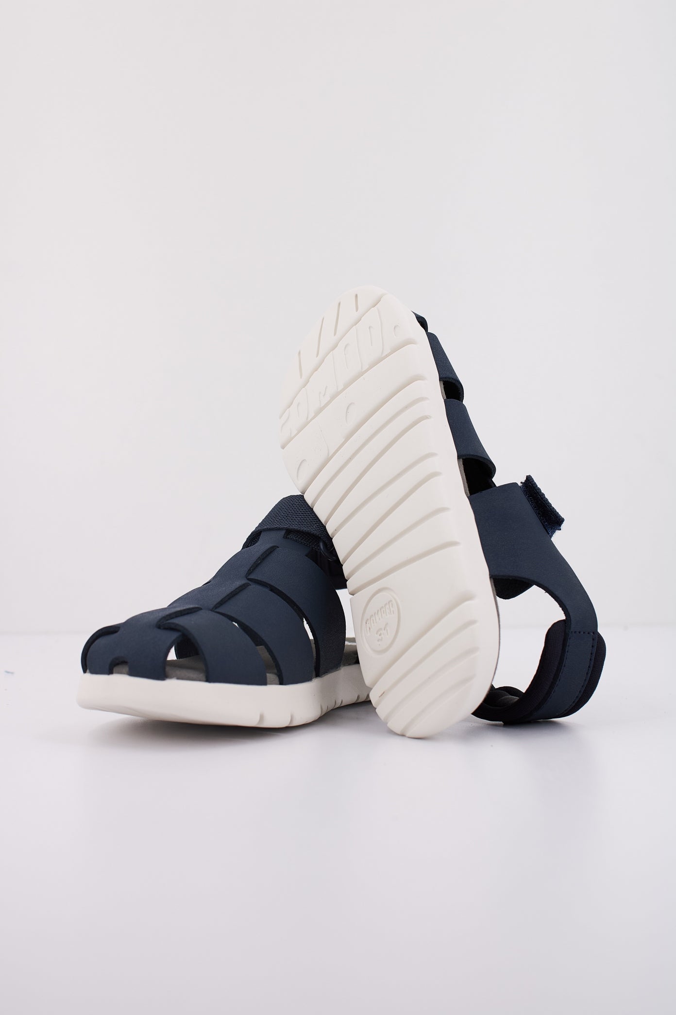 CAMPER ORUGA SANDAL en color AZUL (5)