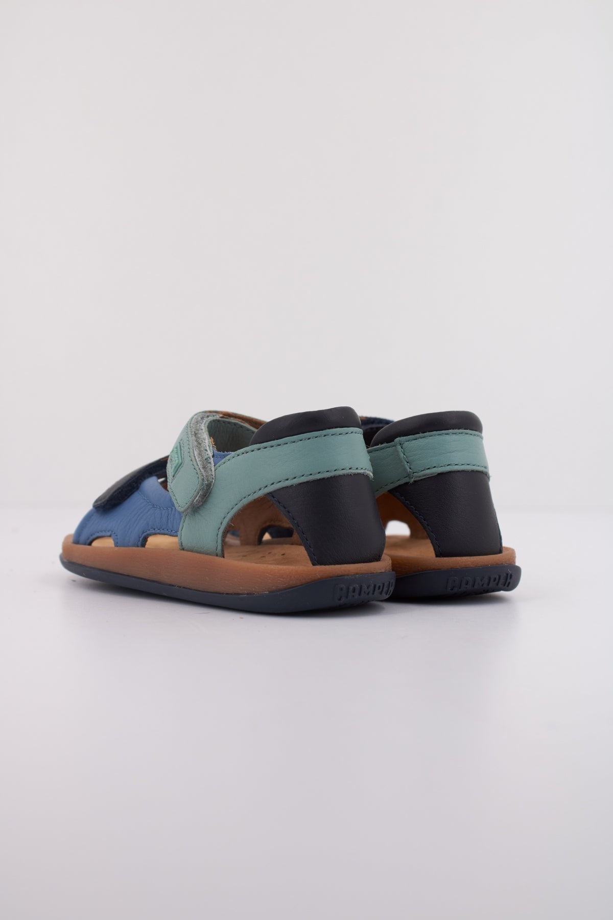 CAMPER TWS FW en color AZUL (4)