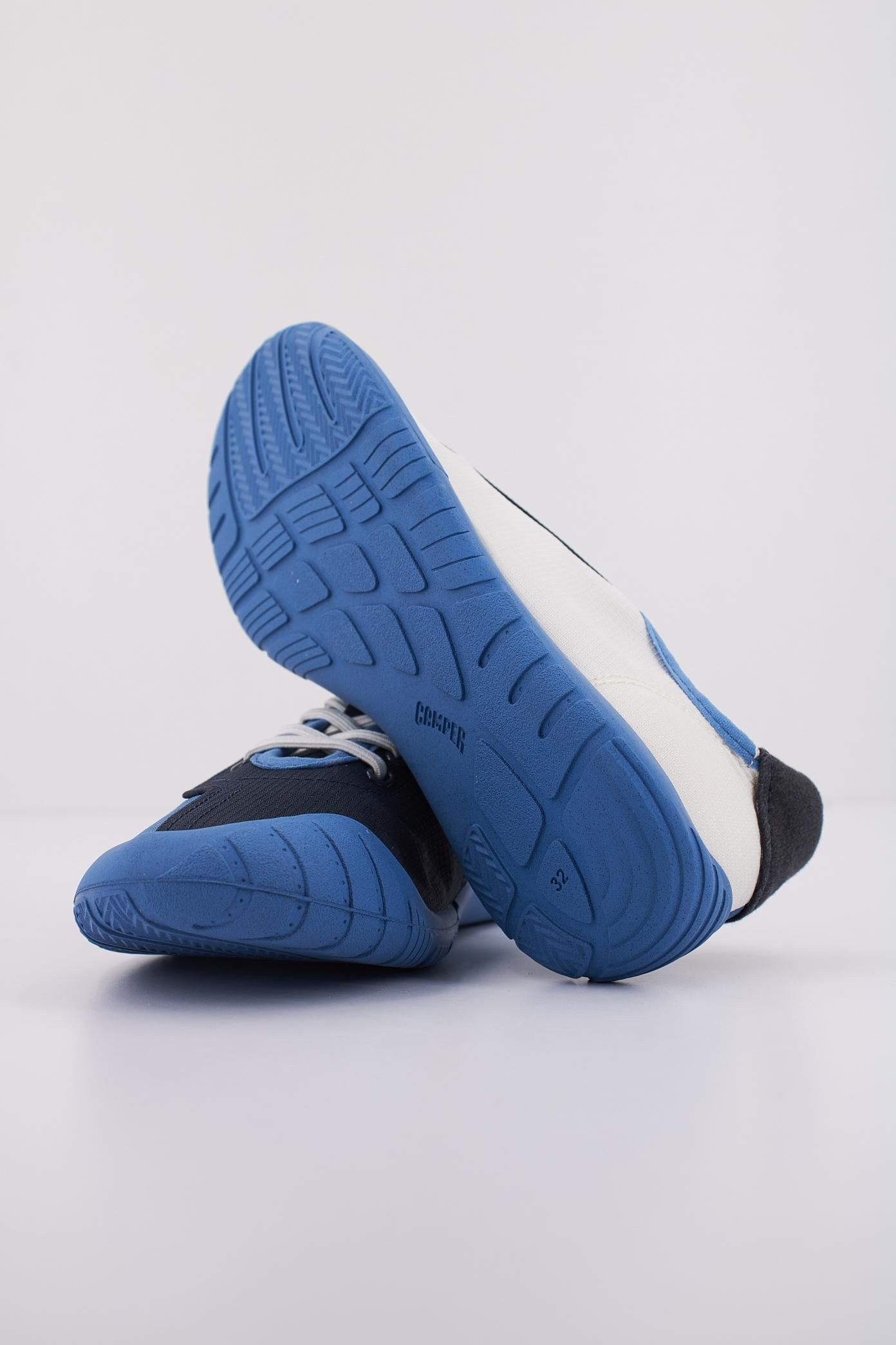 CAMPER TWS KIDS en color AZUL (5)