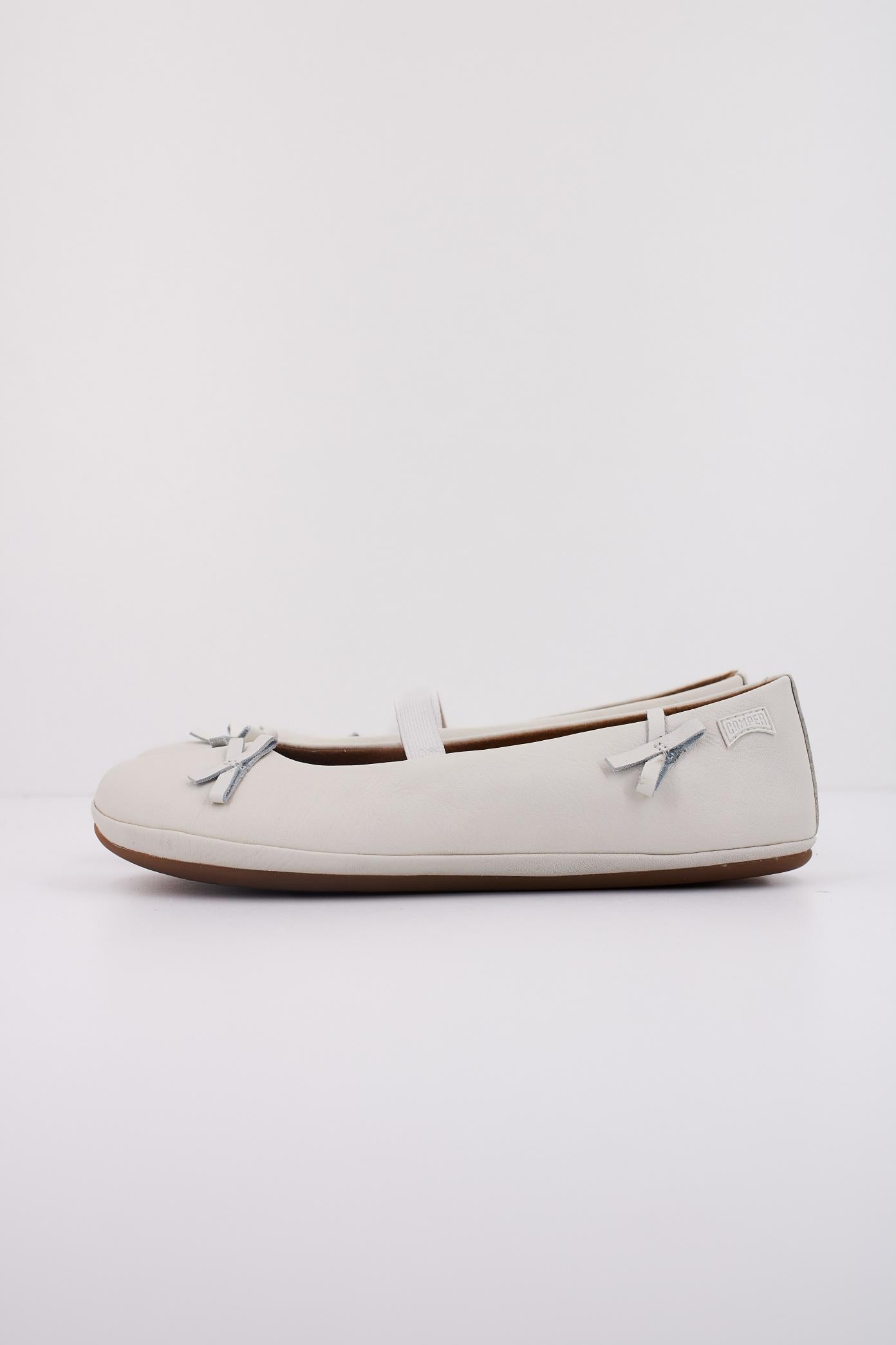 CAMPER K en color BLANCO (1)