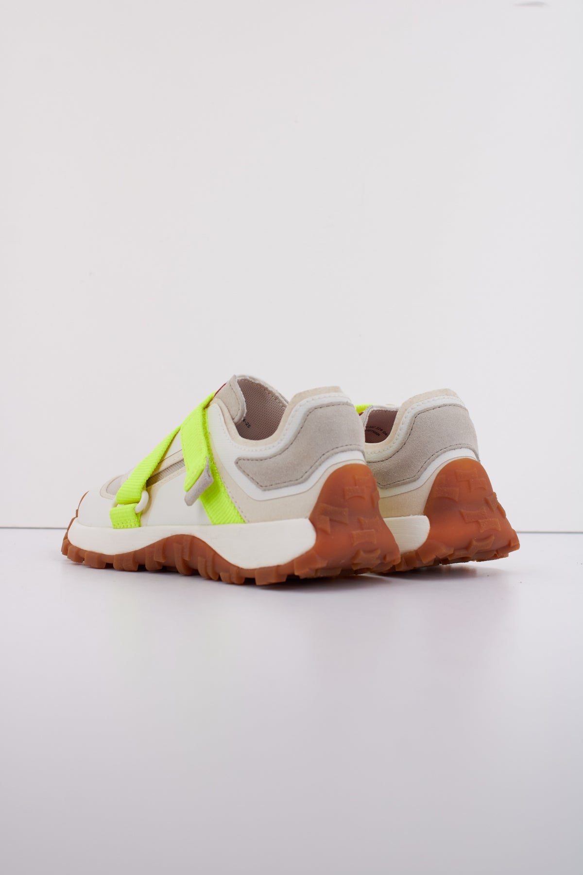 CAMPER DRIFT TRAIL en color BEIS (4)