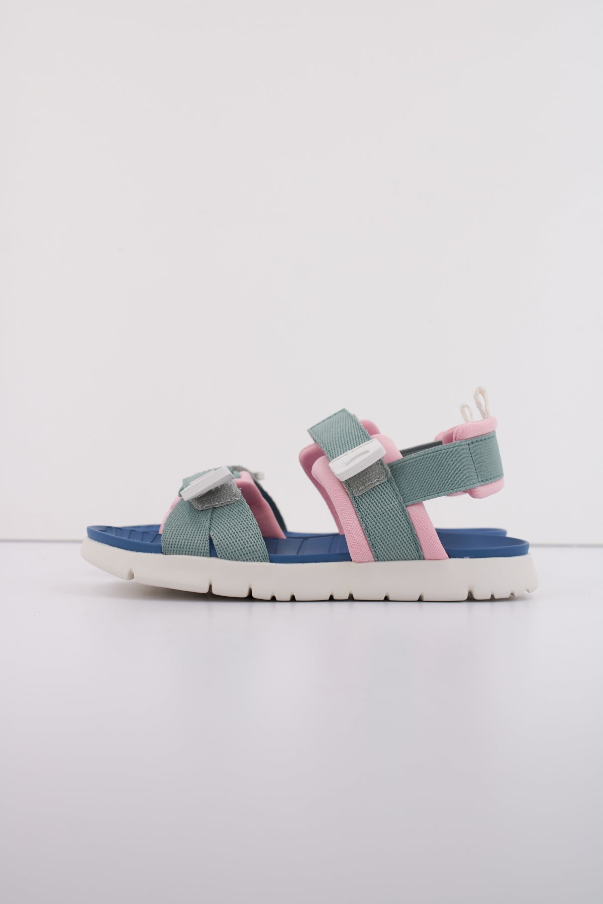 CAMPER ORUGA SANDAL en color VERDE (1)