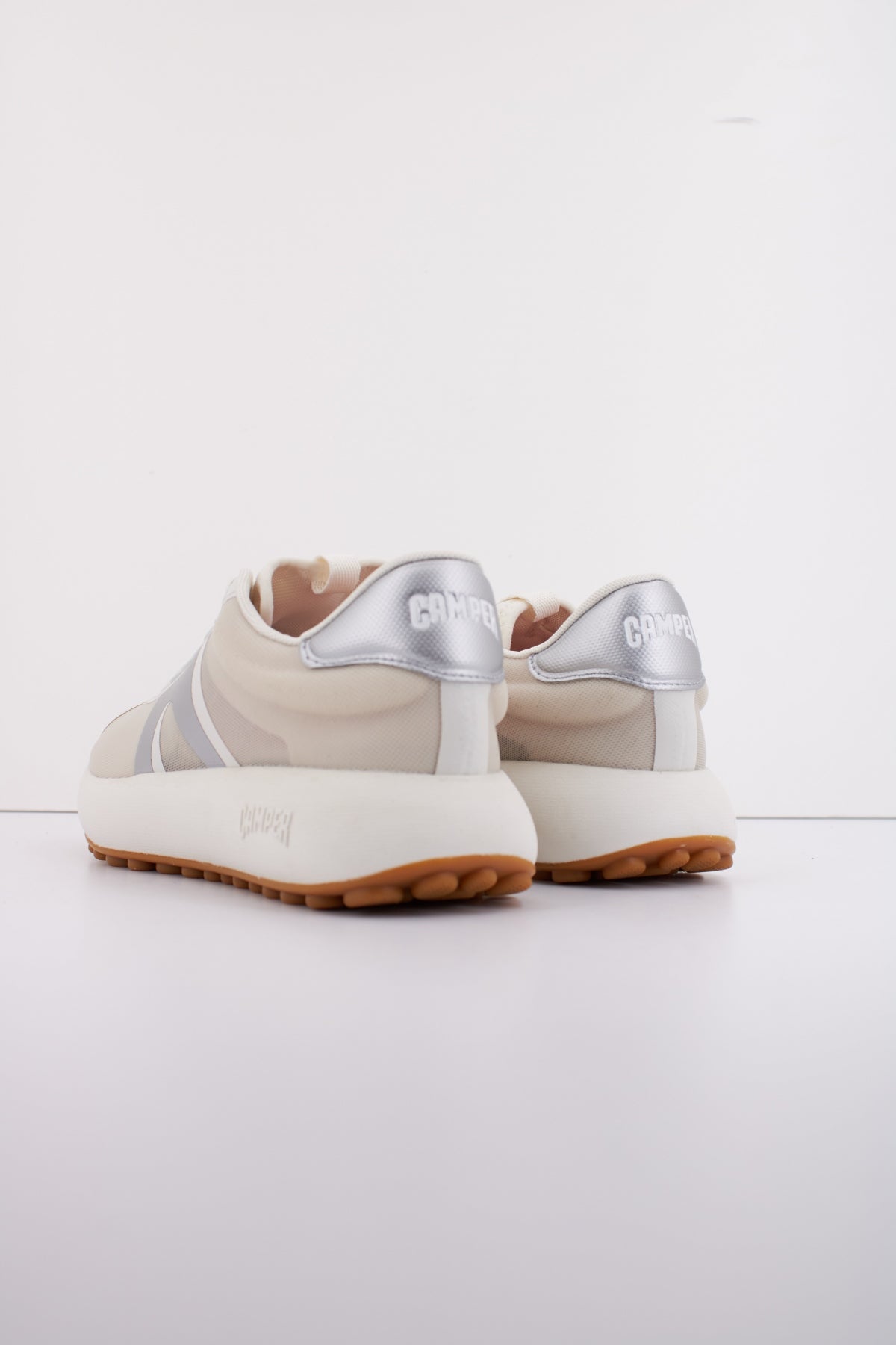 CAMPER PELOTAS ATHENS en color BEIS (4)